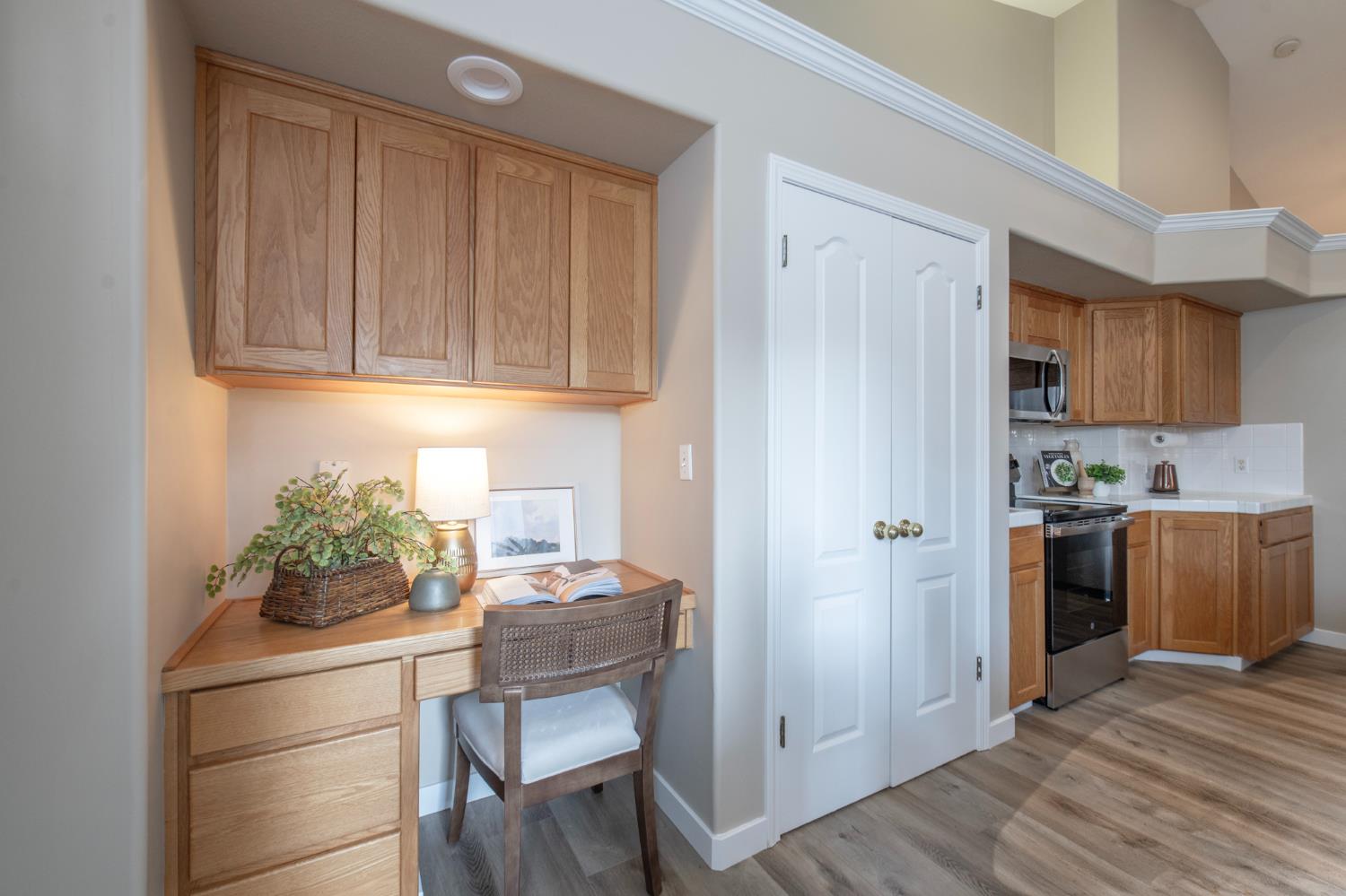2310 E Desert Island Dr, Fresno, CA 93730