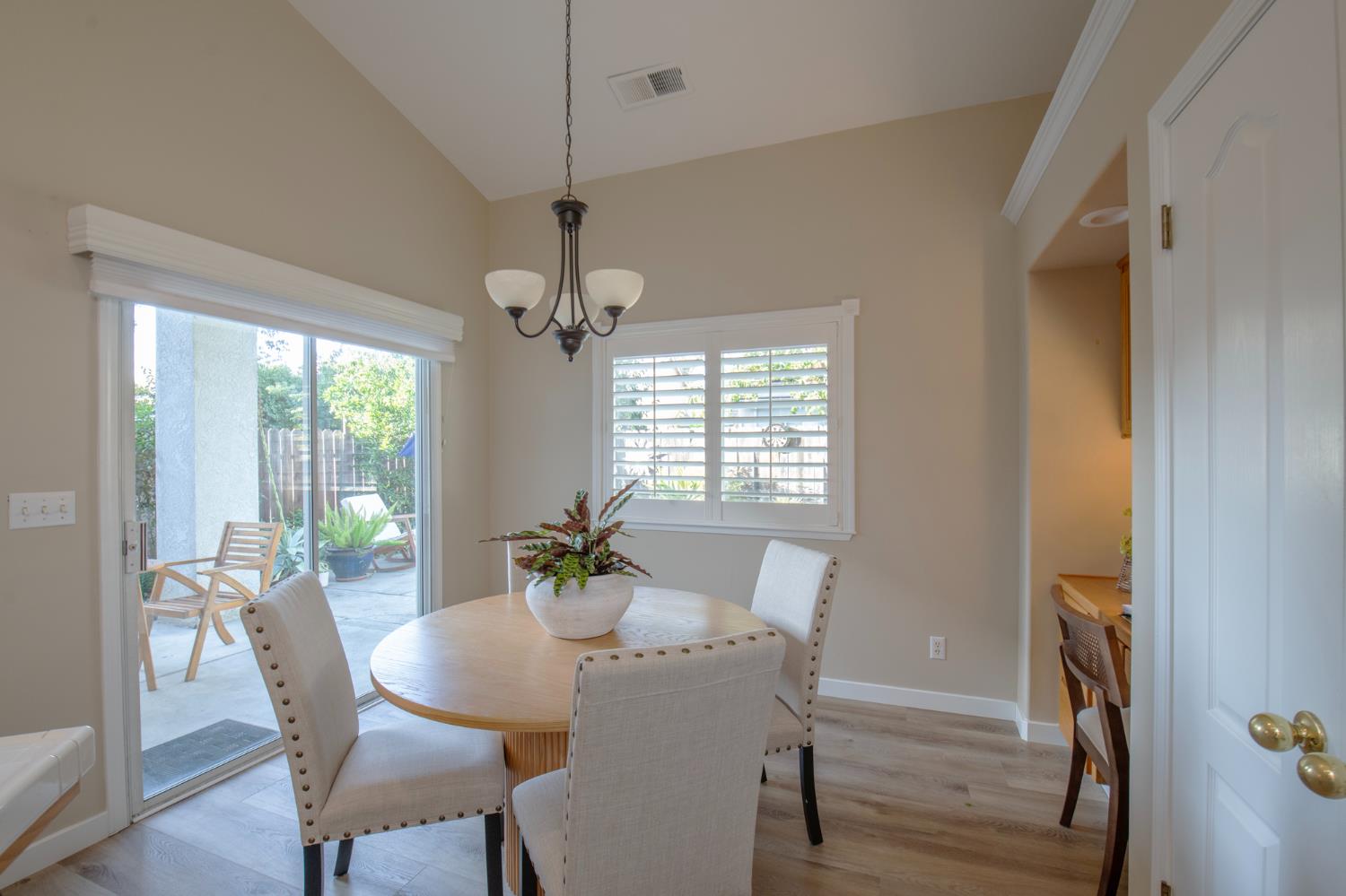2310 E Desert Island Dr, Fresno, CA 93730