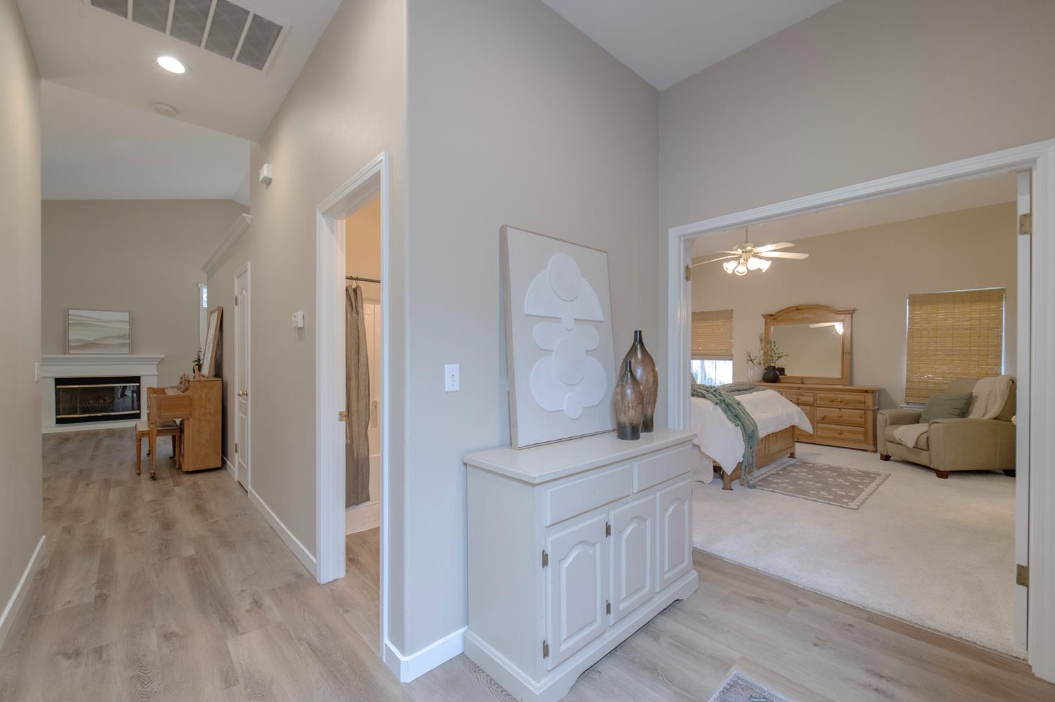 2310 E Desert Island Dr, Fresno, CA 93730