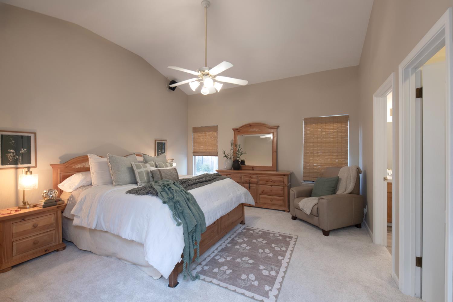 2310 E Desert Island Dr, Fresno, CA 93730