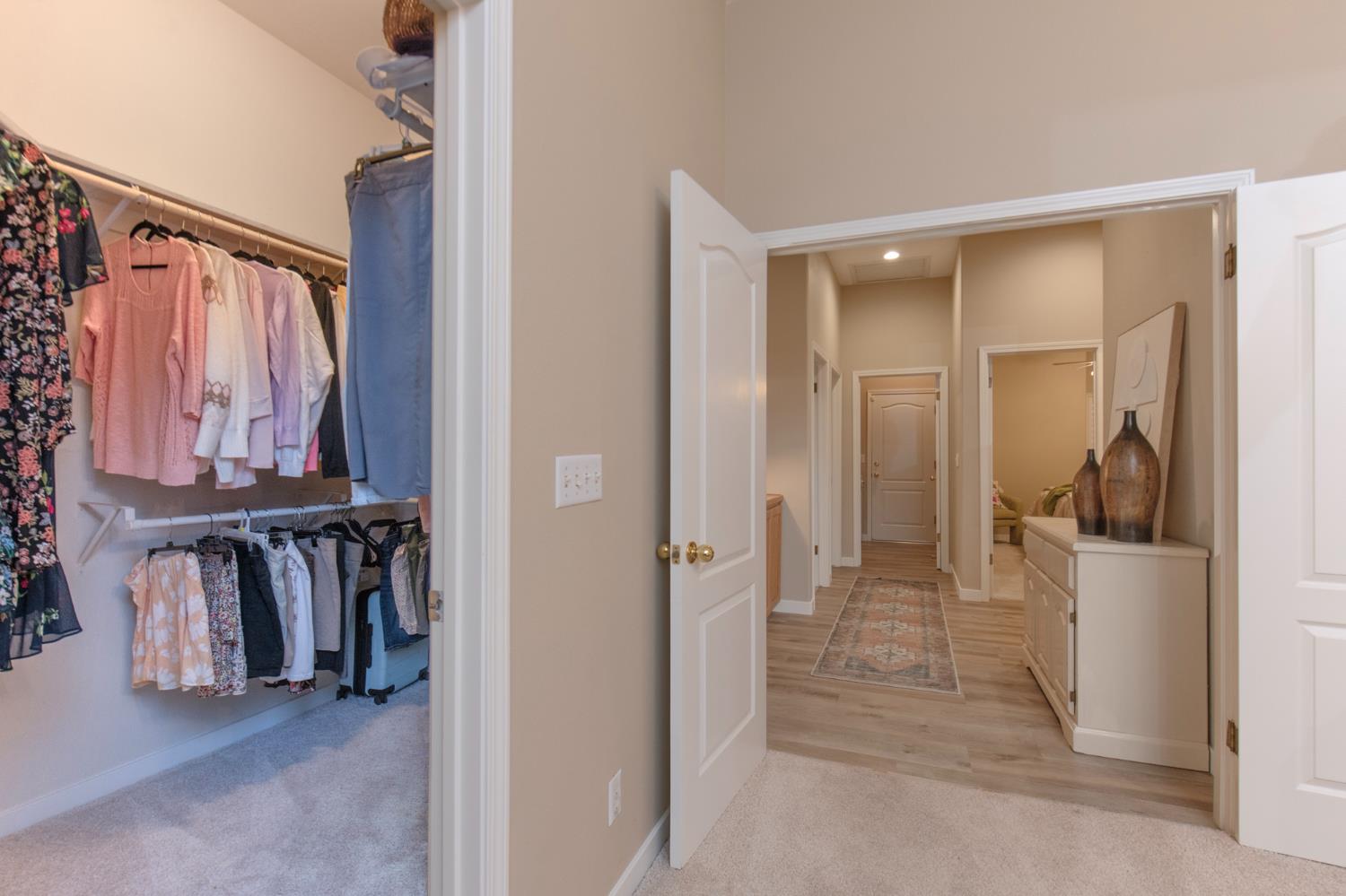 2310 E Desert Island Dr, Fresno, CA 93730