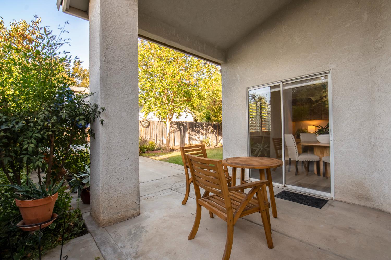 2310 E Desert Island Dr, Fresno, CA 93730