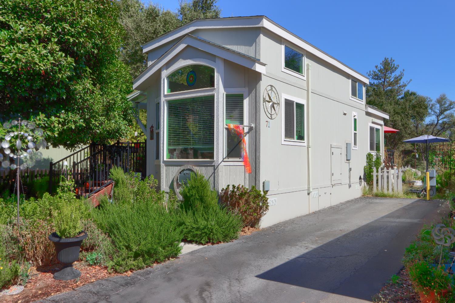 38678 Road 425 B #71, Oakhurst, CA 93644