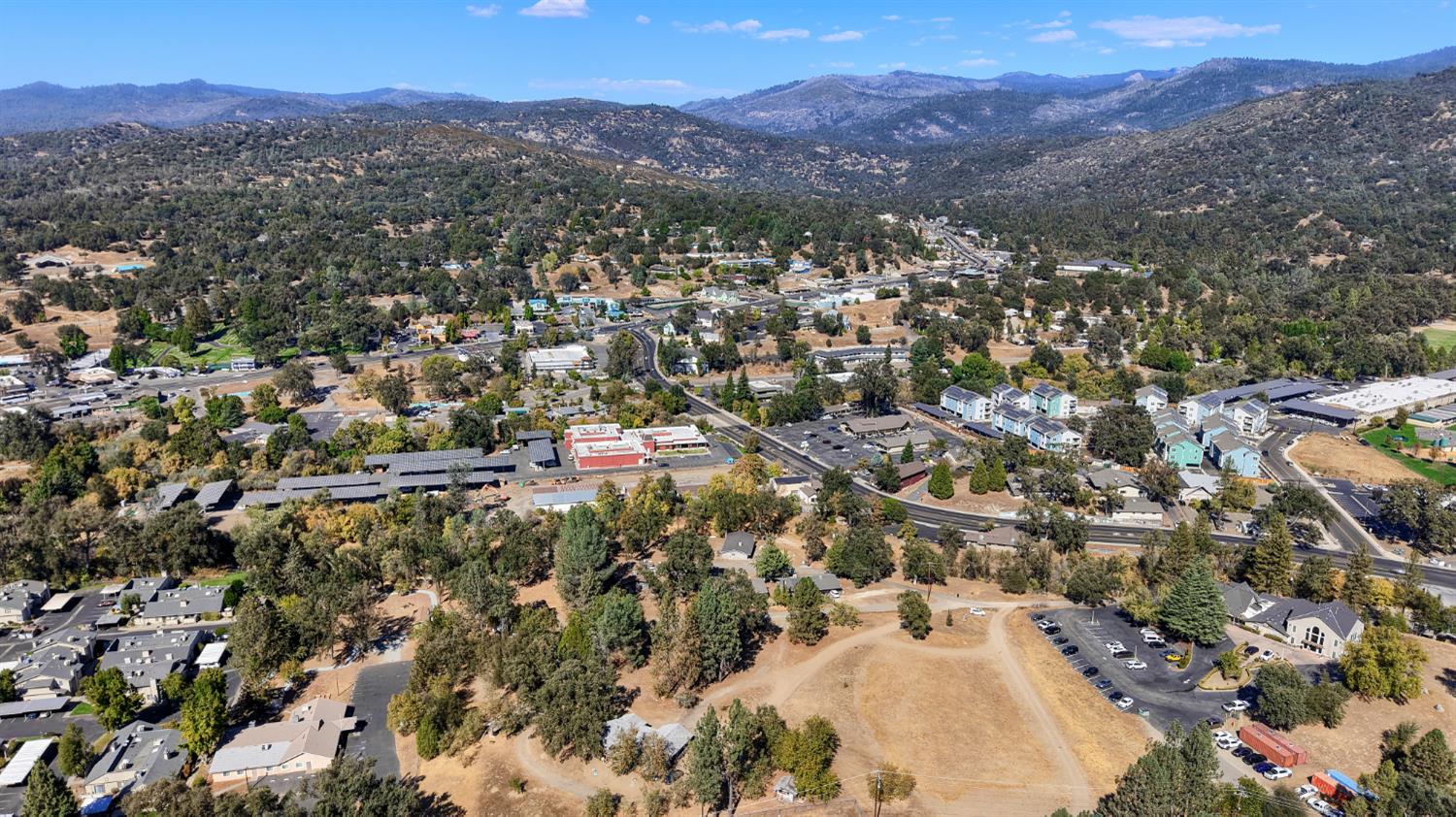 38678 Road 425 B #71, Oakhurst, CA 93644