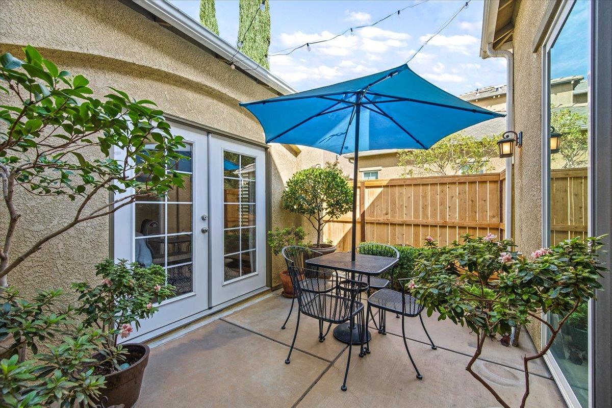 1786 N Merlan Ln, Clovis, CA 93619