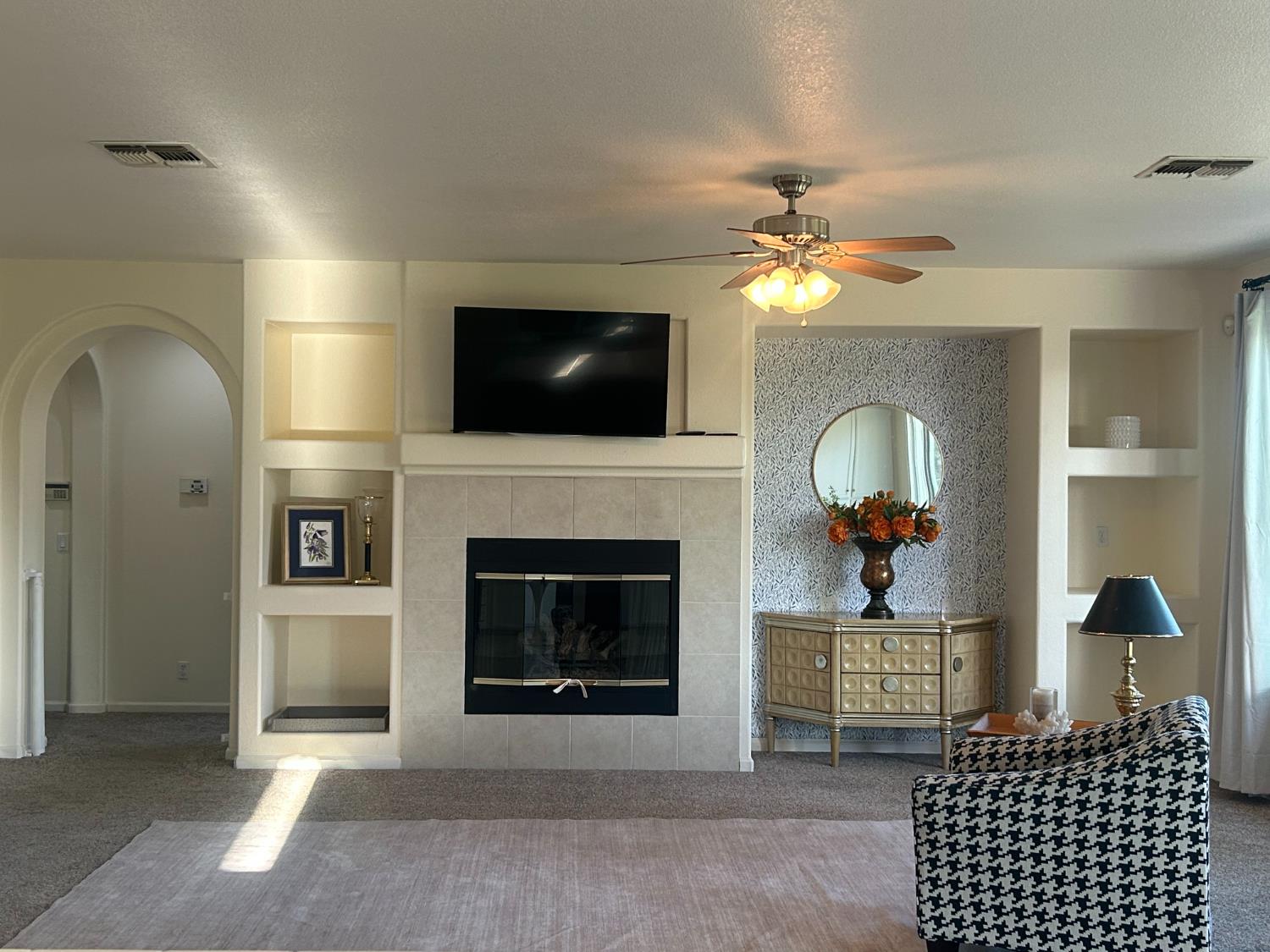 9695 Heatherhearst Dr, Chowchilla, CA 93610