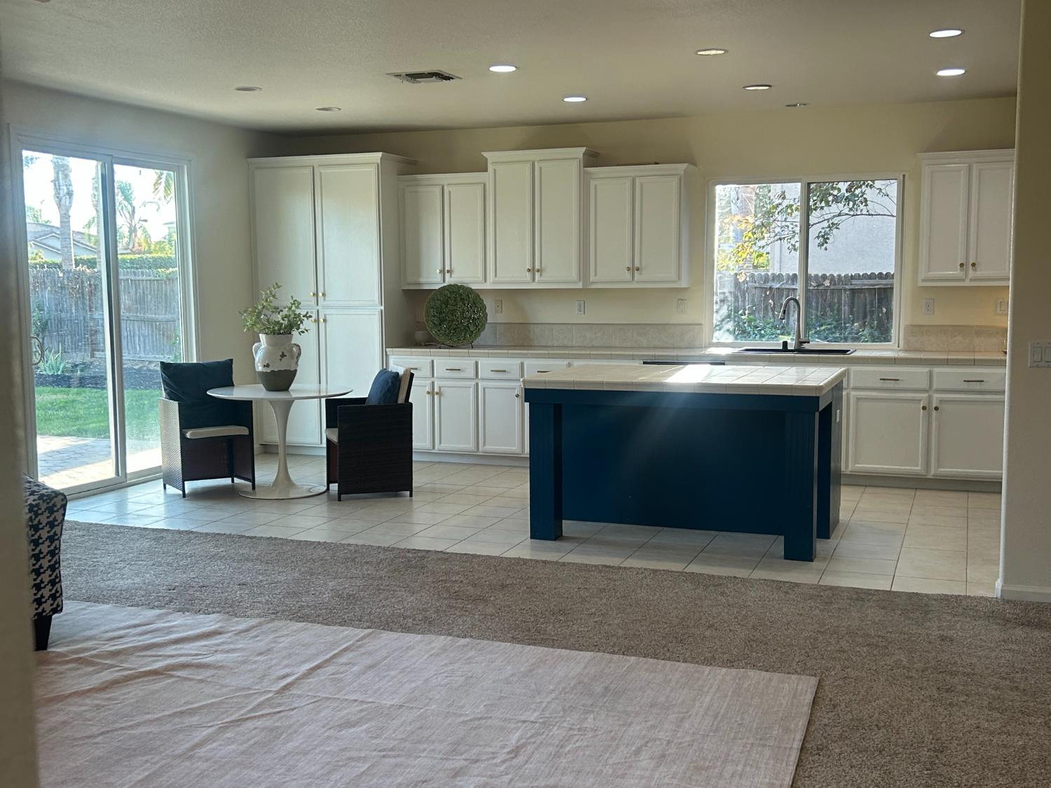 9695 Heatherhearst Dr, Chowchilla, CA 93610