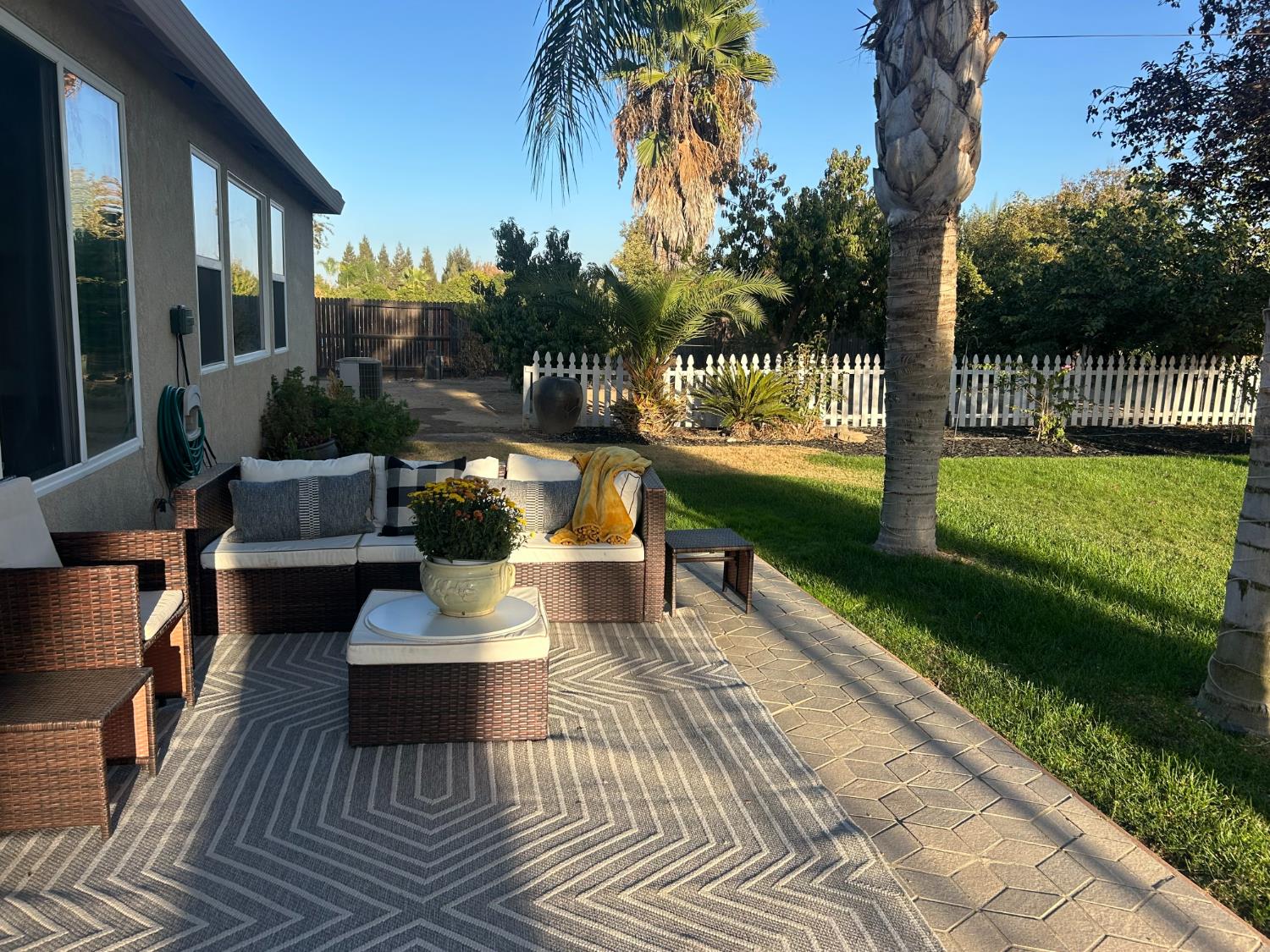 9695 Heatherhearst Dr, Chowchilla, CA 93610