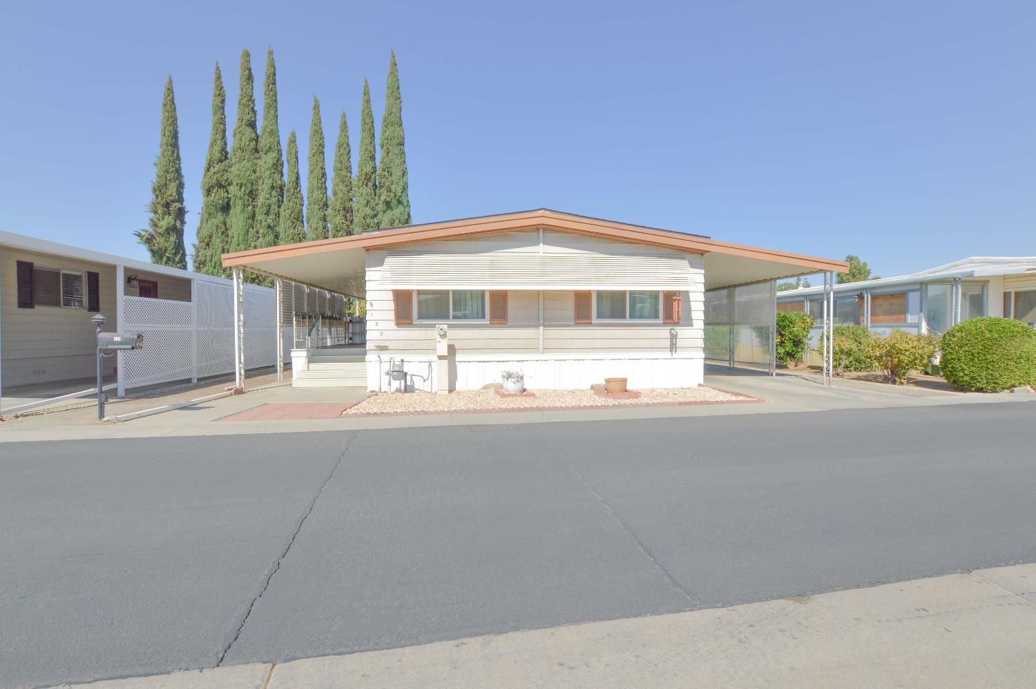 1500 1500 Villa Spc 158 Ave #158, Clovis, CA 93612
