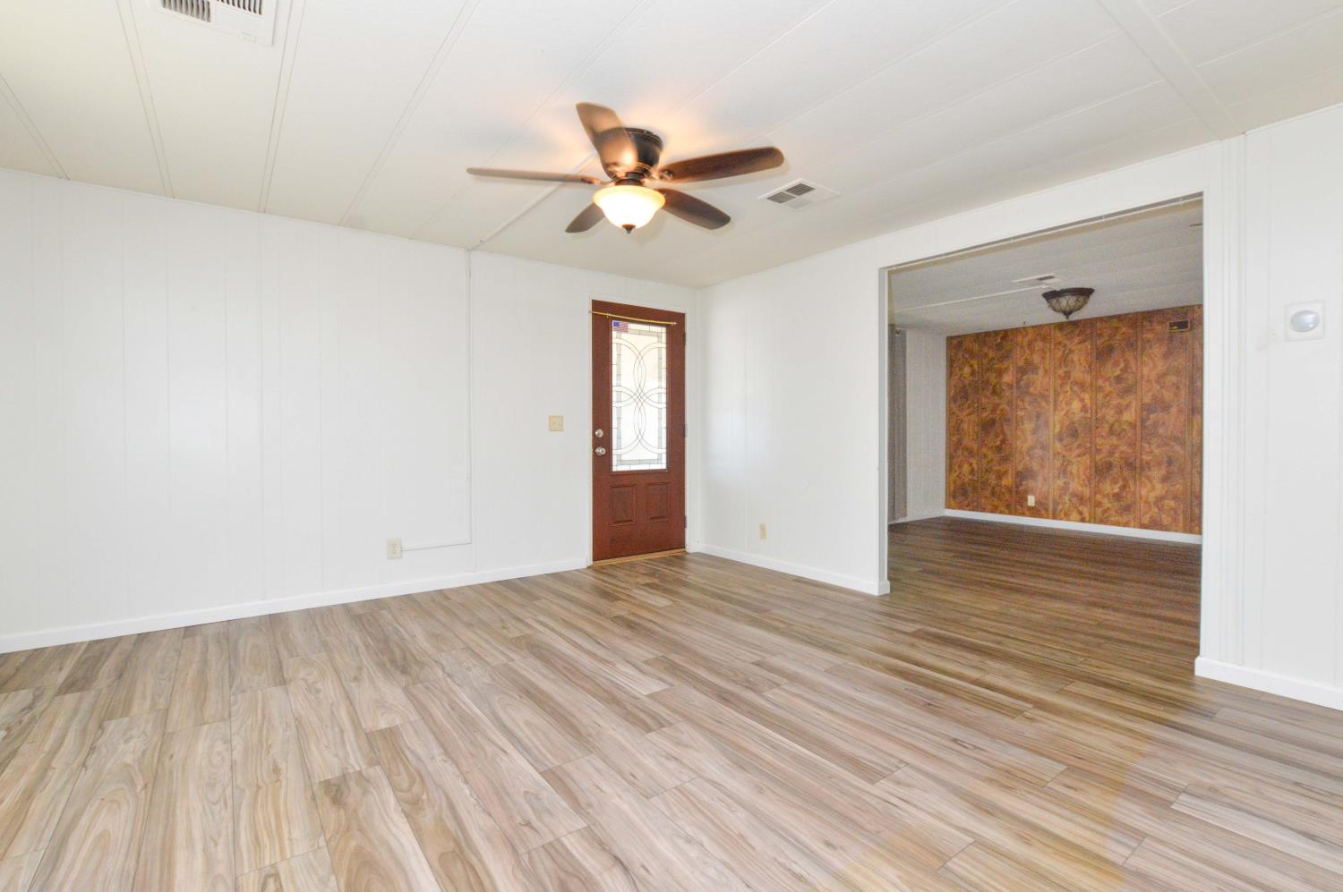 1500 1500 Villa Spc 158 Ave #158, Clovis, CA 93612
