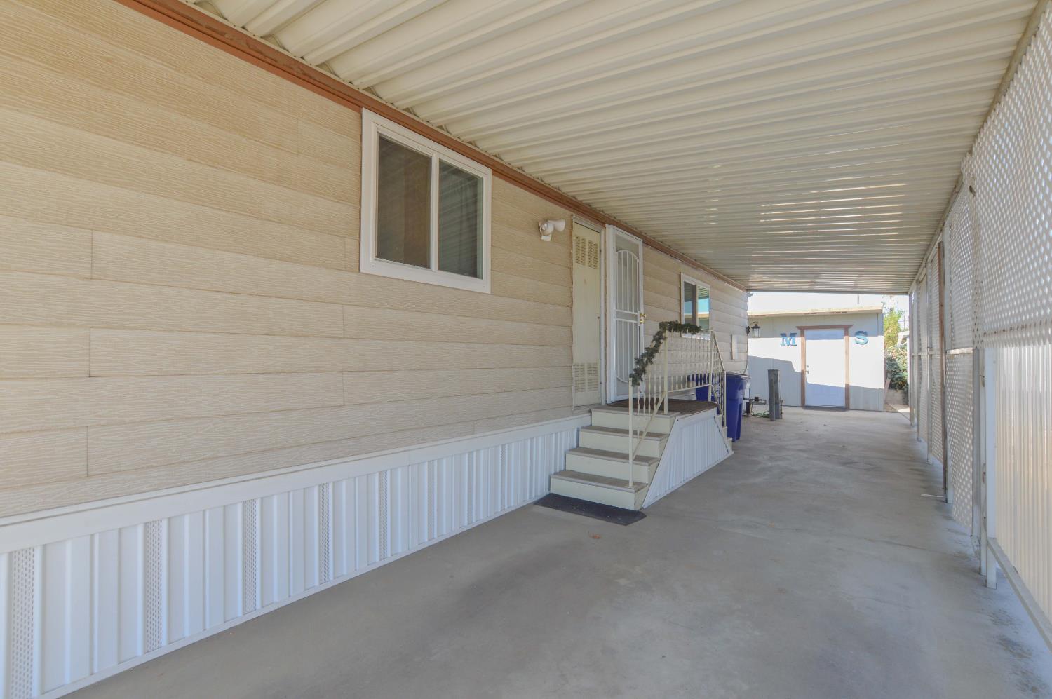 1500 1500 Villa Spc 158 Ave #158, Clovis, CA 93612