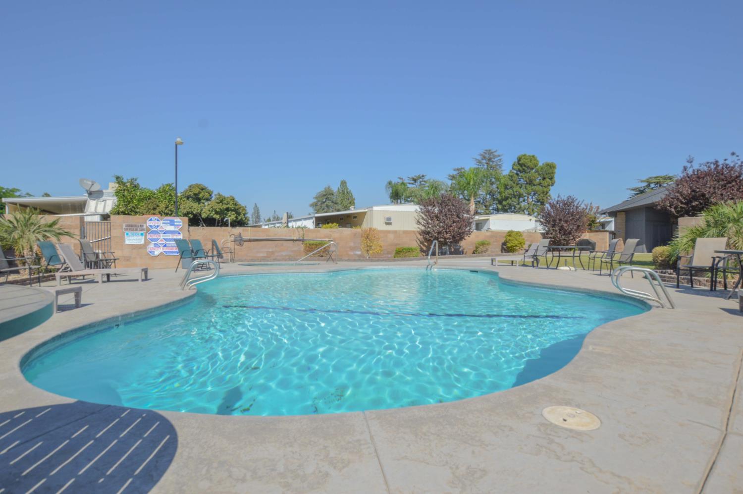 1500 1500 Villa Spc 158 Ave #158, Clovis, CA 93612