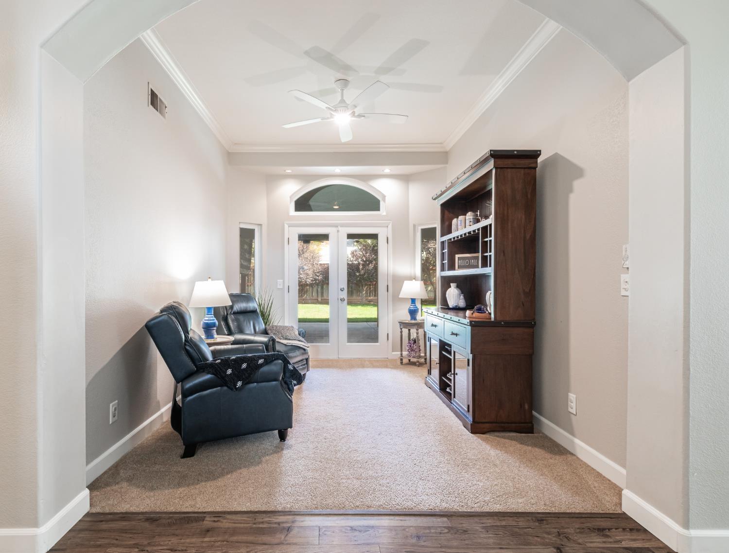 611 N Adler Ave, Clovis, CA 93611