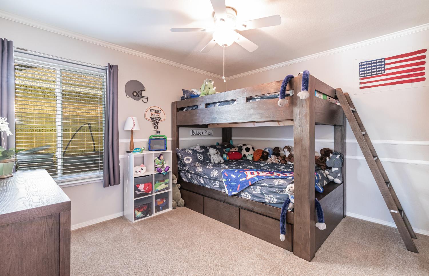 611 N Adler Ave, Clovis, CA 93611