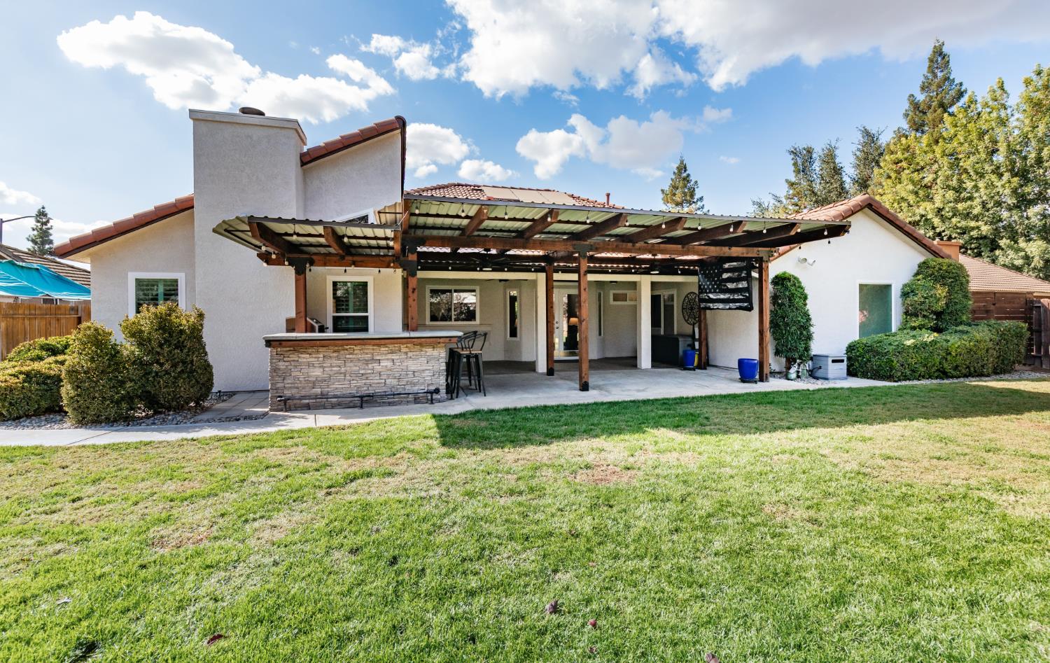 611 N Adler Ave, Clovis, CA 93611
