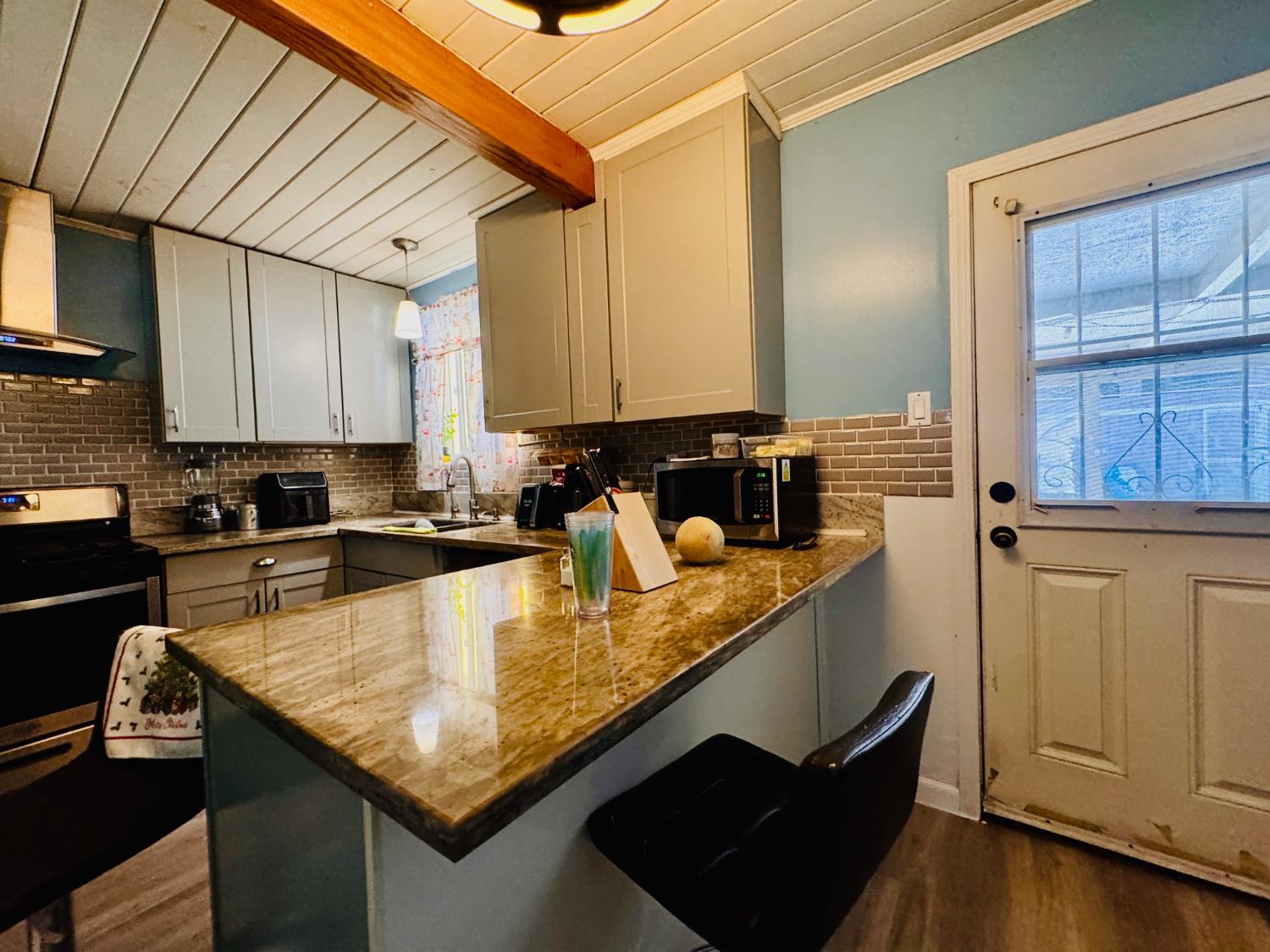 3029 Crestline Rd, Bakersfield, CA 93306