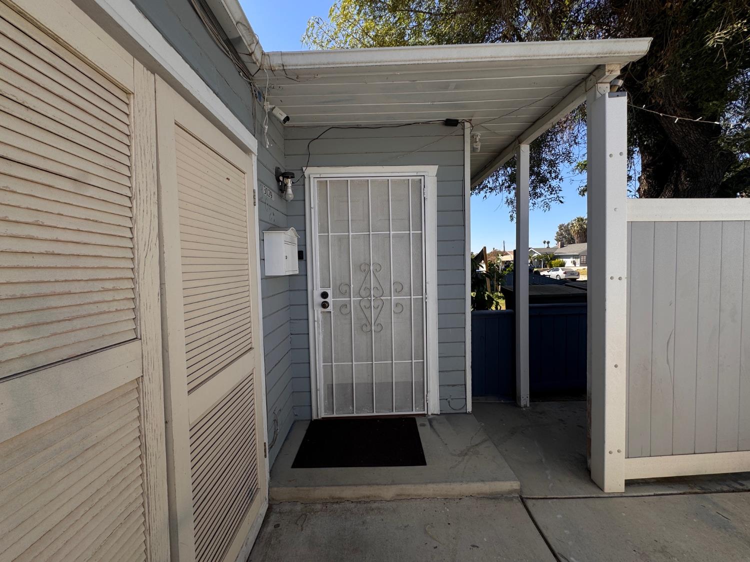 3029 Crestline Rd, Bakersfield, CA 93306