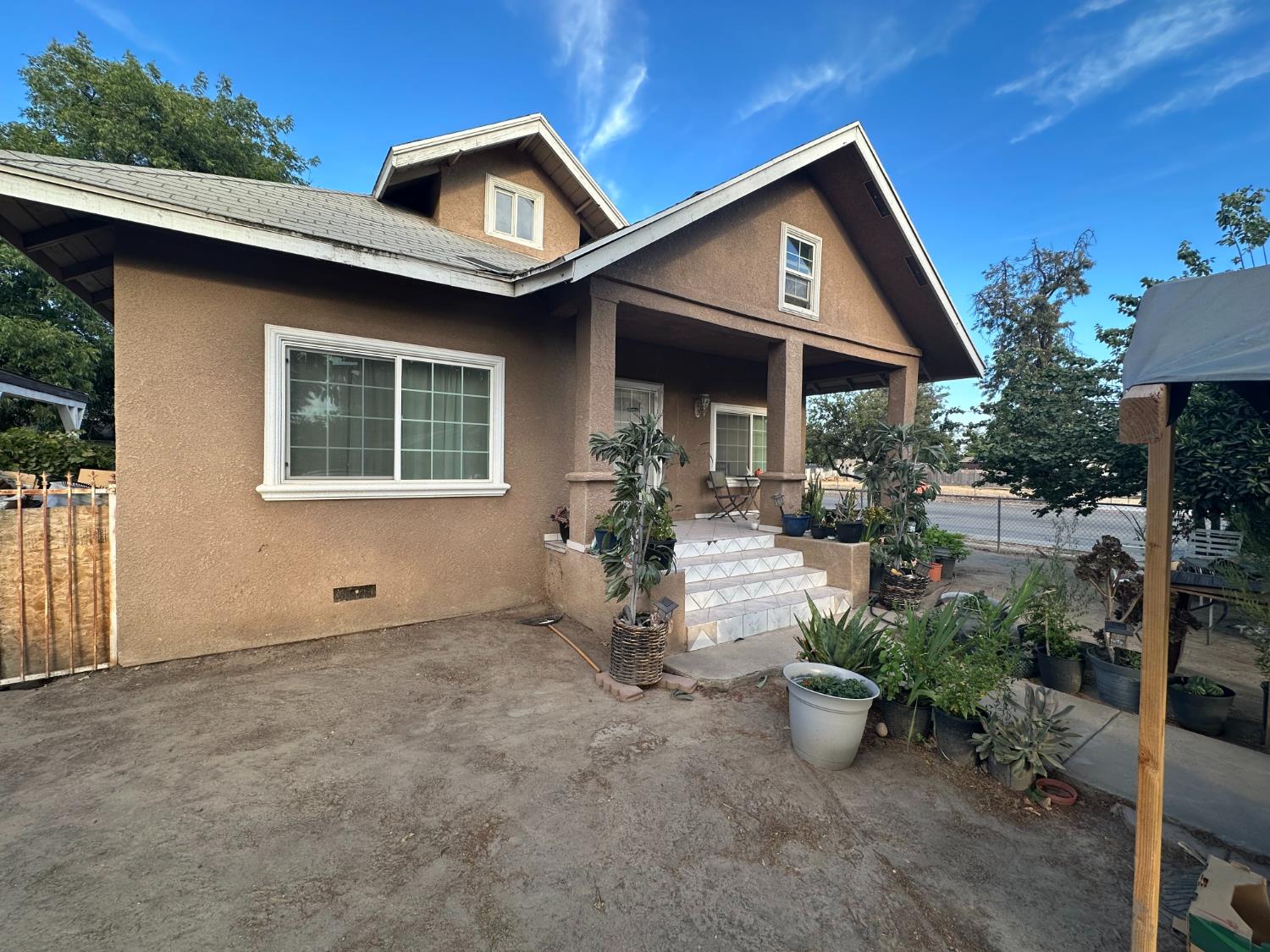 2651 S 11Th St, Fresno, CA 93725