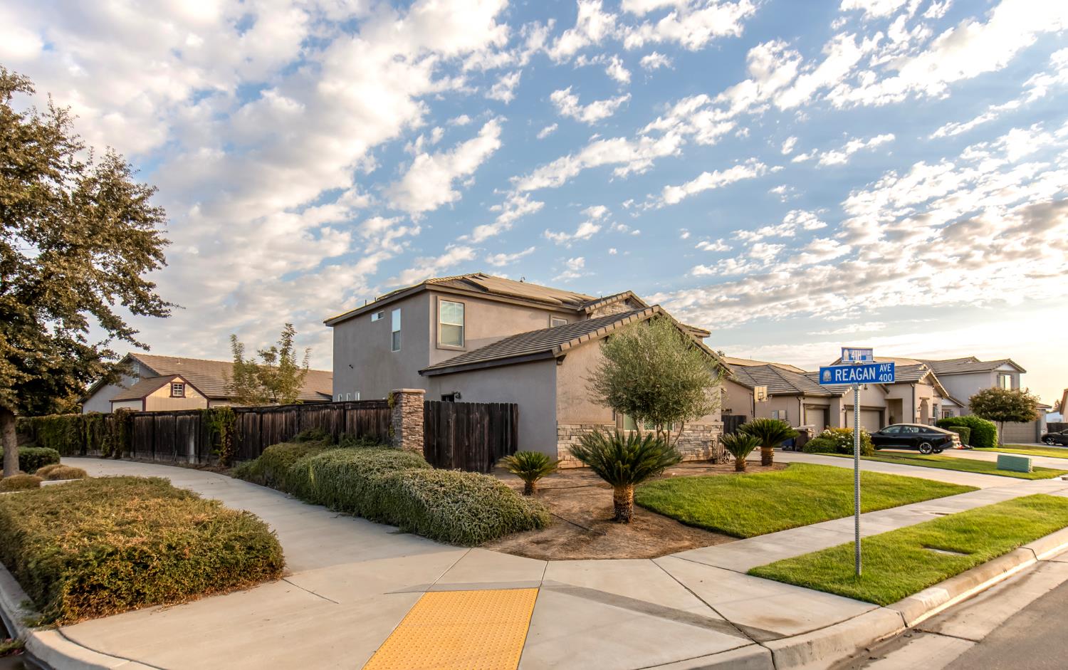 2980 4Th St, Sanger, CA 93657