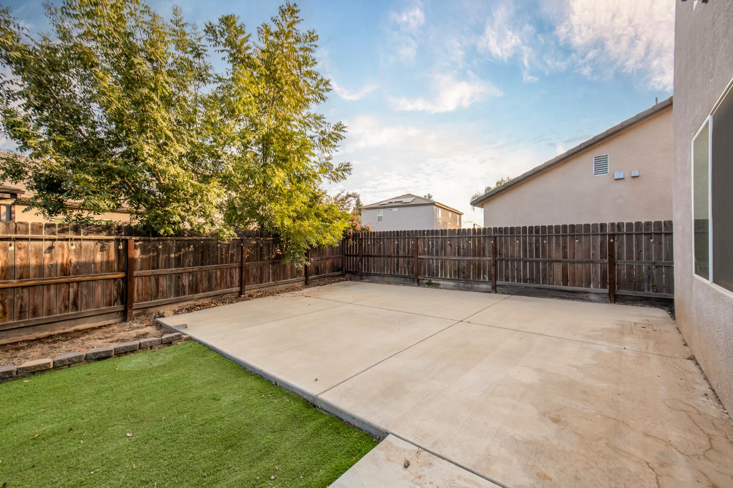 2980 4Th St, Sanger, CA 93657