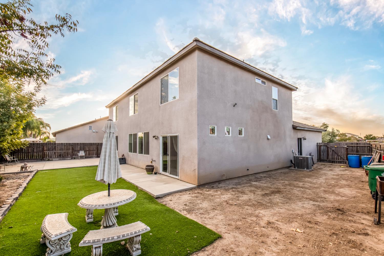 2980 4Th St, Sanger, CA 93657