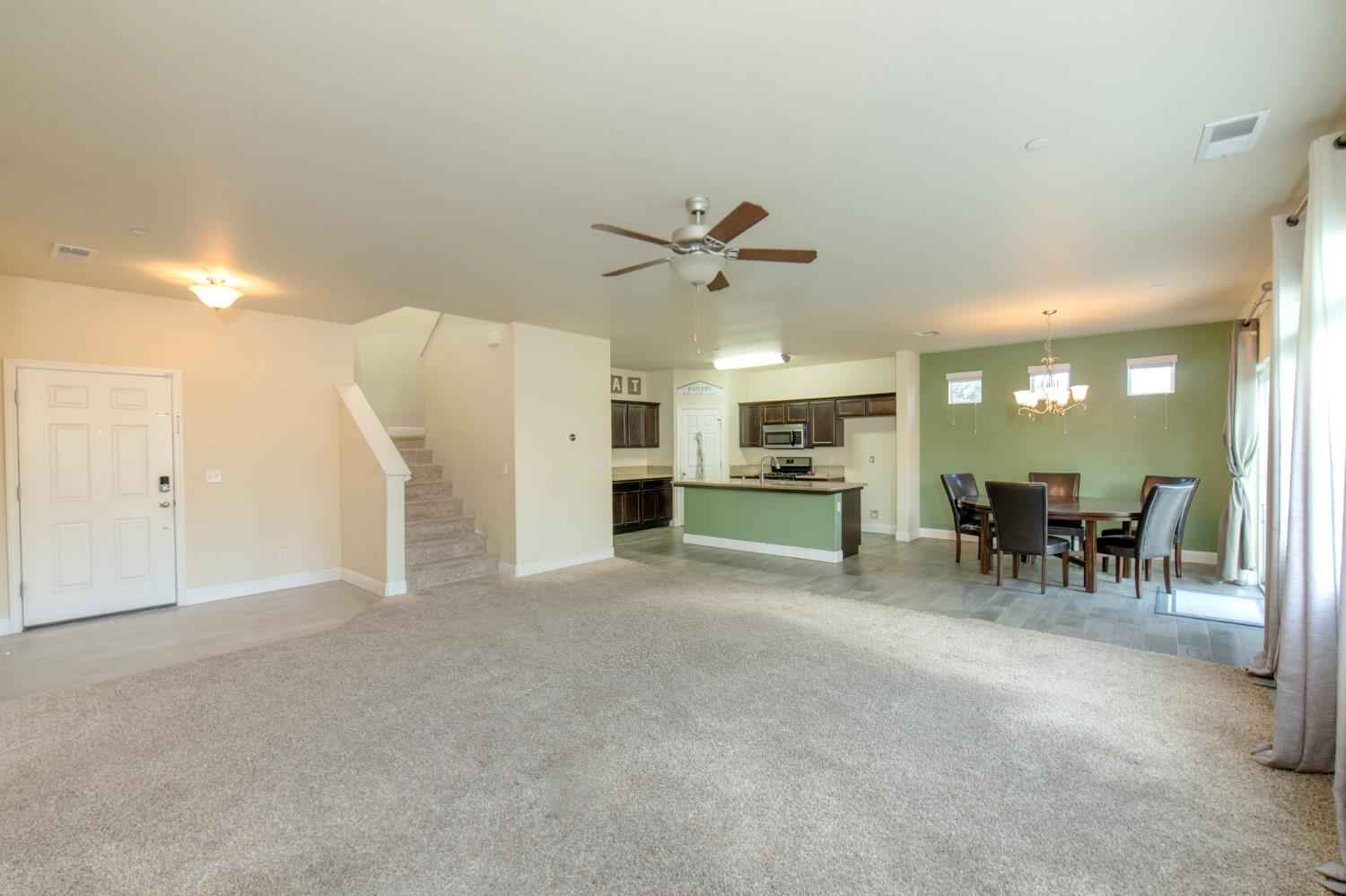 2980 4Th St, Sanger, CA 93657
