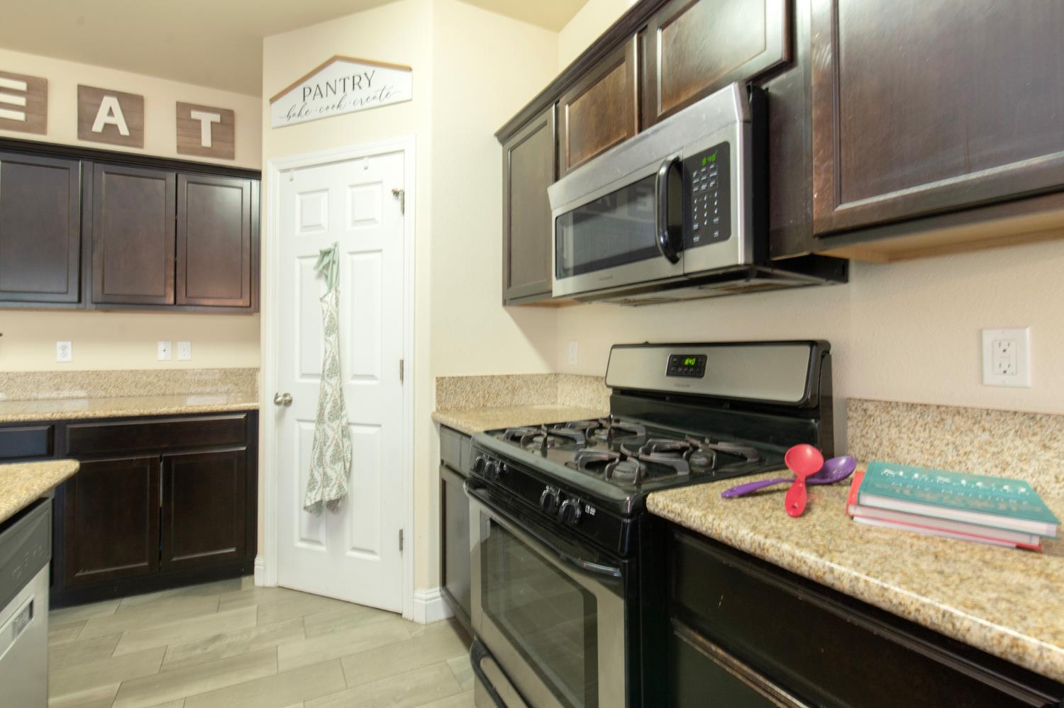 2980 4Th St, Sanger, CA 93657