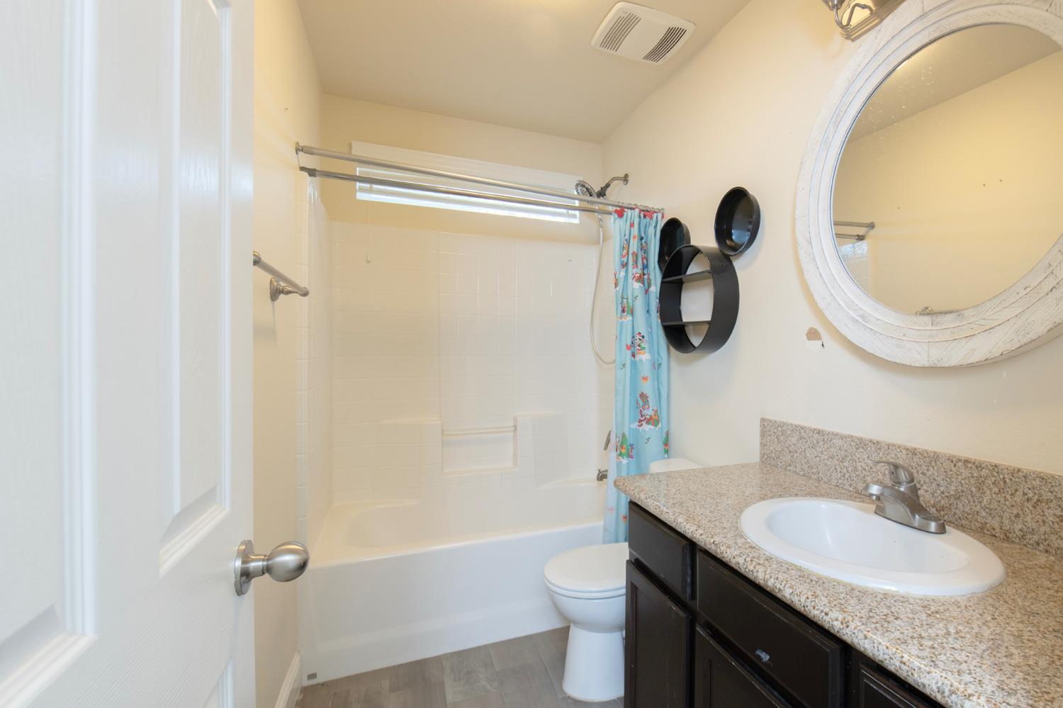2980 4Th St, Sanger, CA 93657