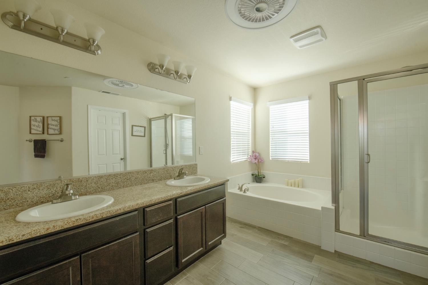 2980 4Th St, Sanger, CA 93657