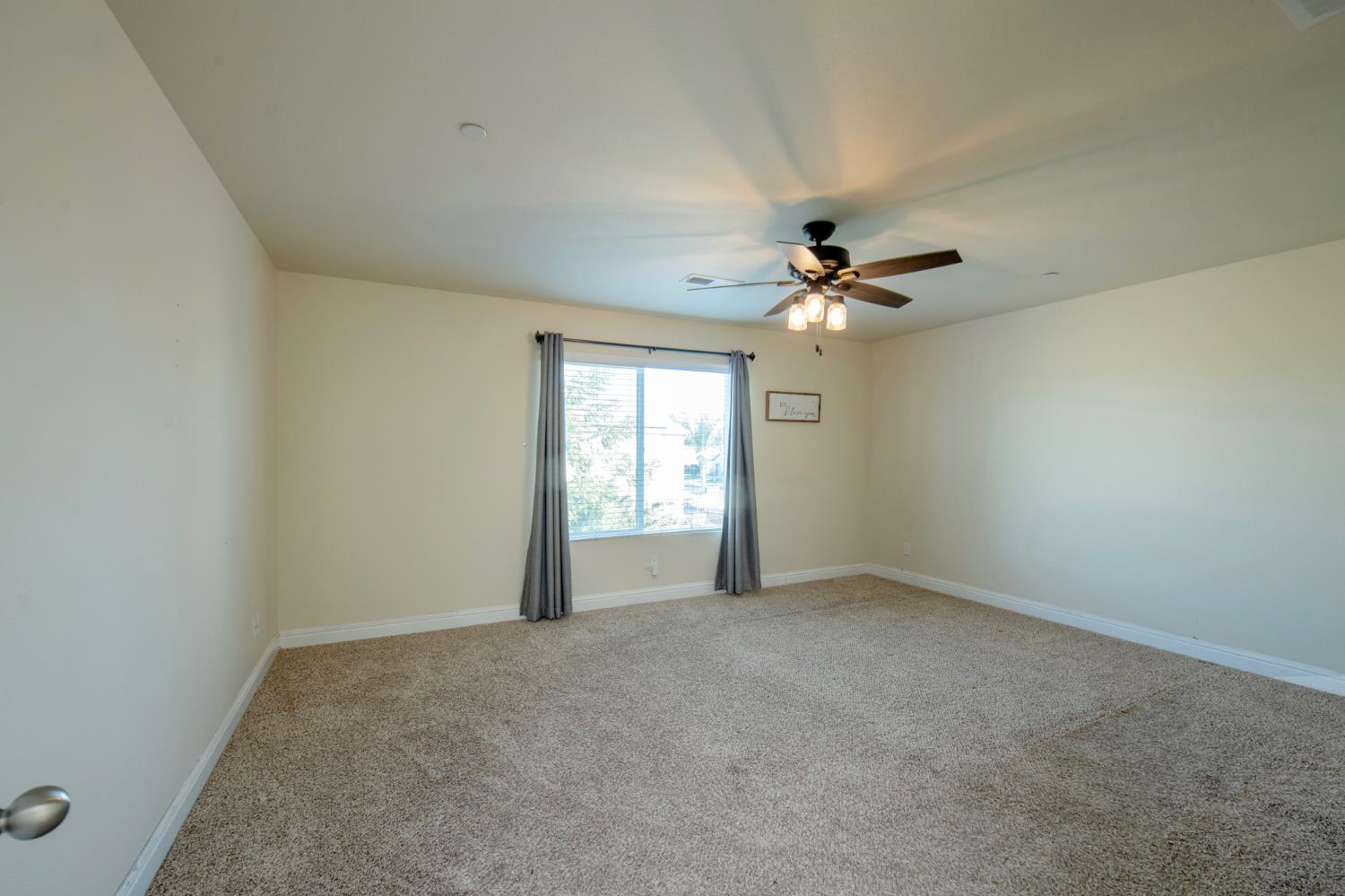 2980 4Th St, Sanger, CA 93657