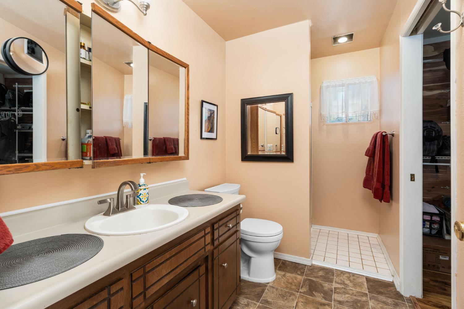 5150 Cole Rd, Mariposa, CA 95338