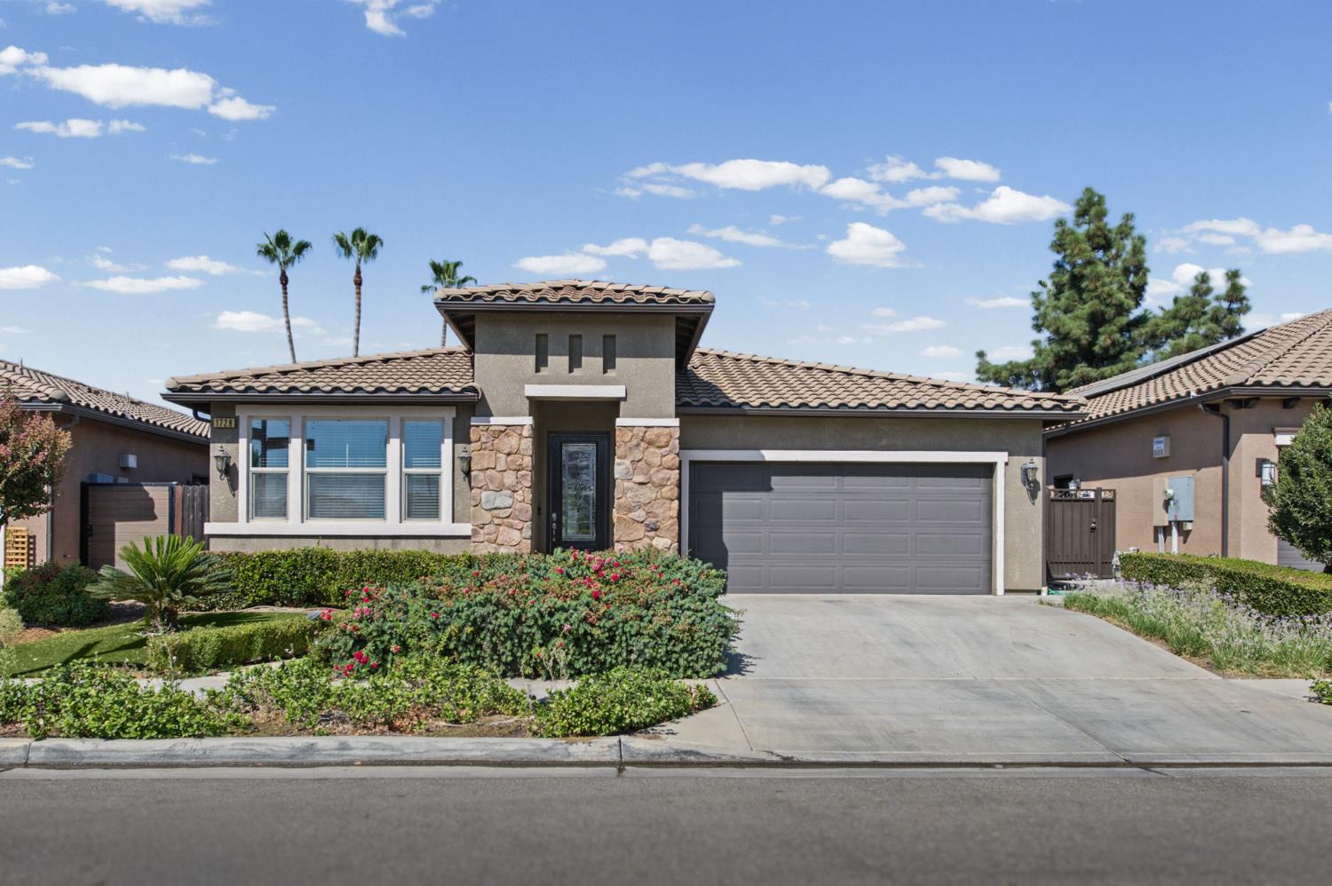 1728 E Green Sage Ave, Fresno, CA 93730