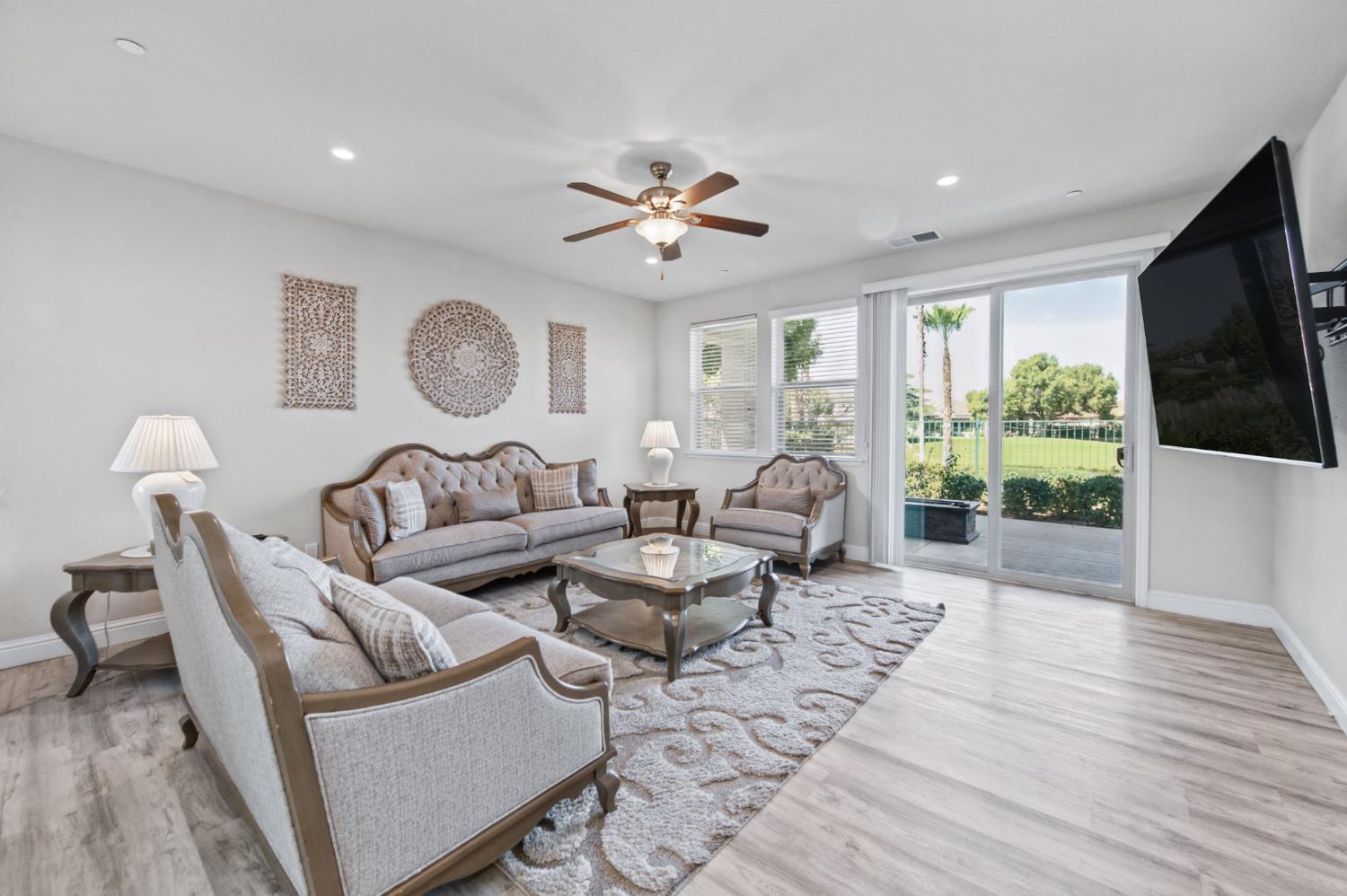 1728 E Green Sage Ave, Fresno, CA 93730