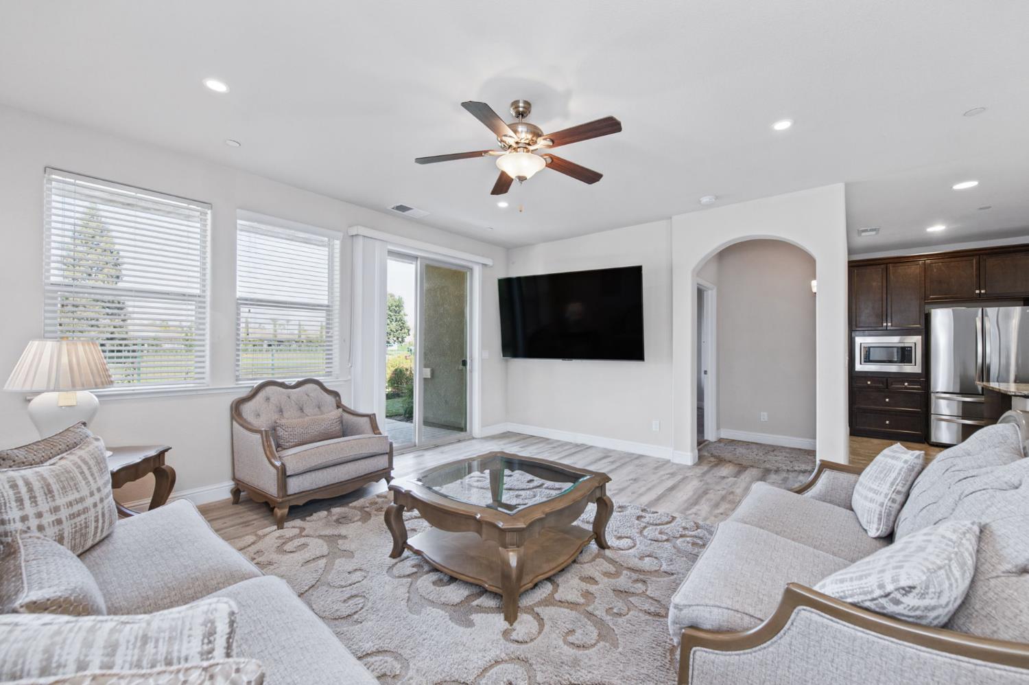 1728 E Green Sage Ave, Fresno, CA 93730