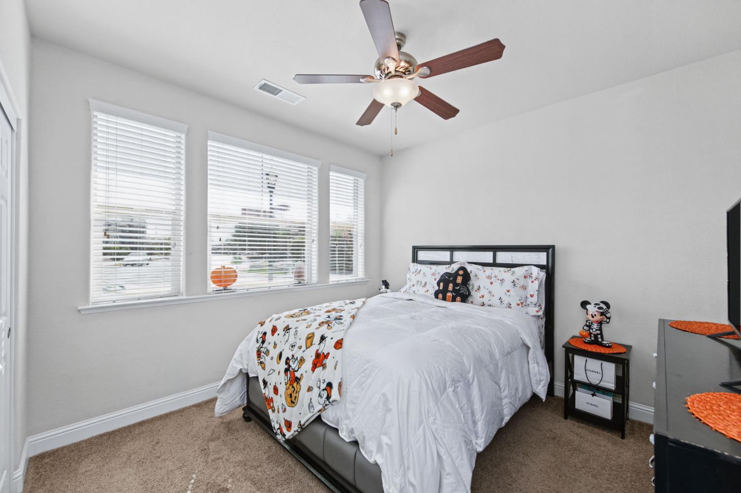 1728 E Green Sage Ave, Fresno, CA 93730