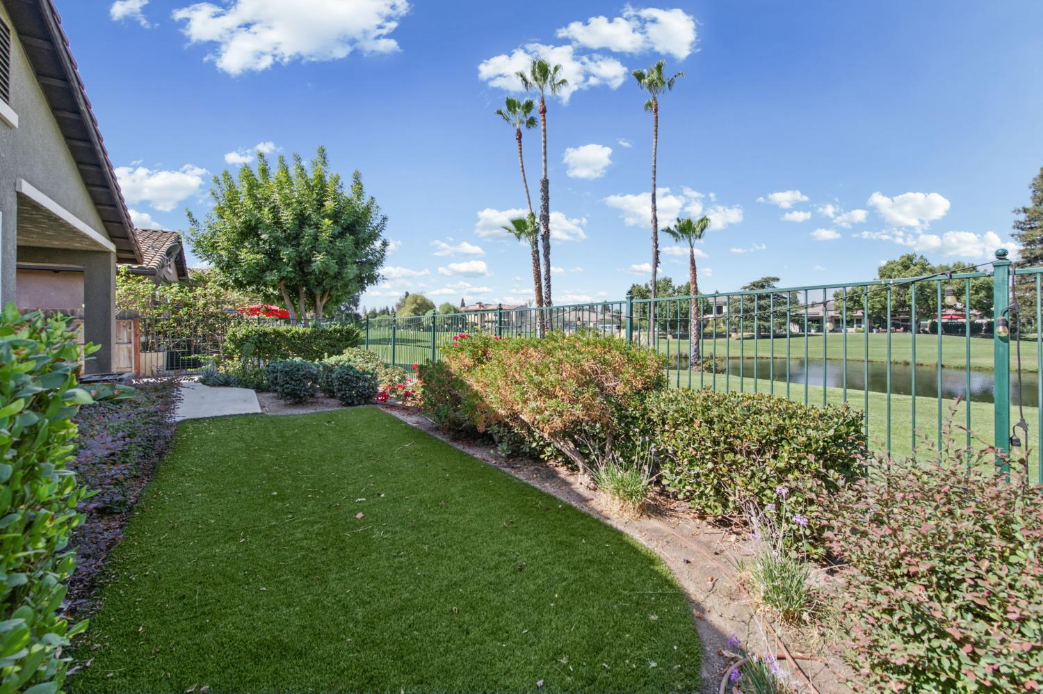 1728 E Green Sage Ave, Fresno, CA 93730