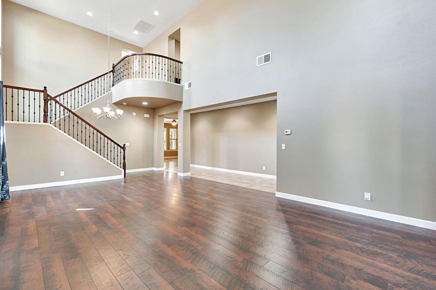 3154 Mitchell Ave, Clovis, CA 93619