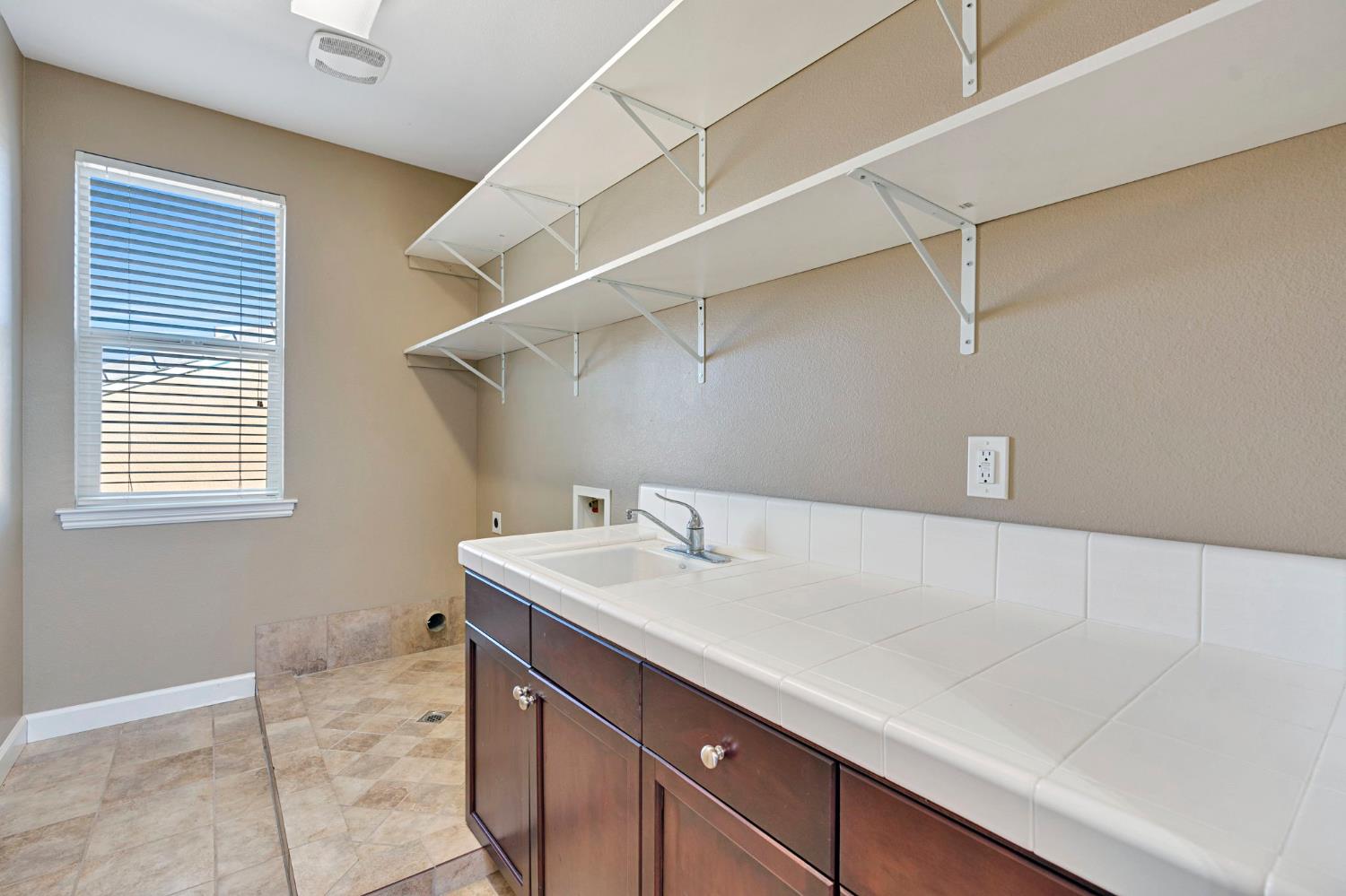 3154 Mitchell Ave, Clovis, CA 93619