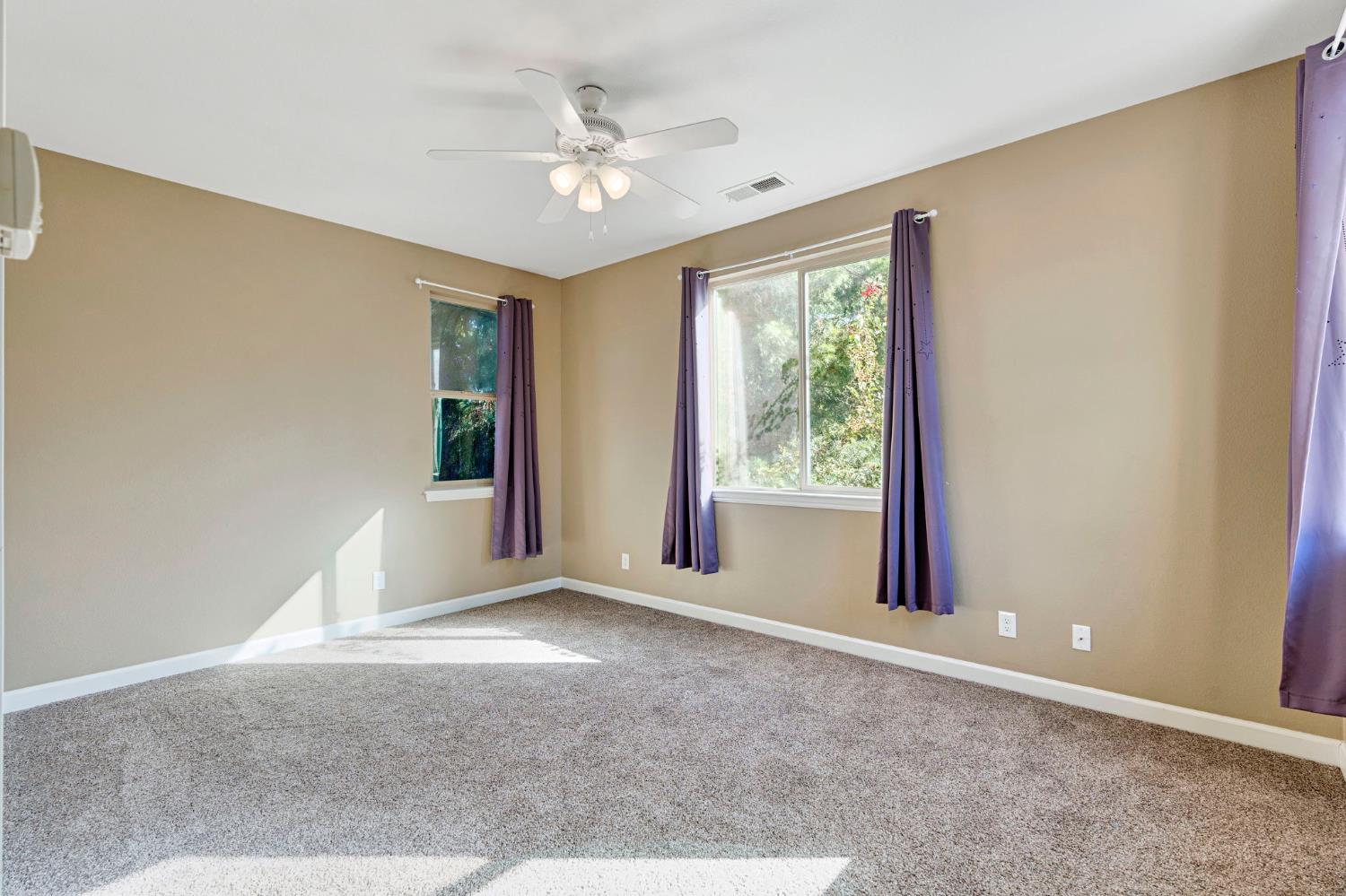 3154 Mitchell Ave, Clovis, CA 93619