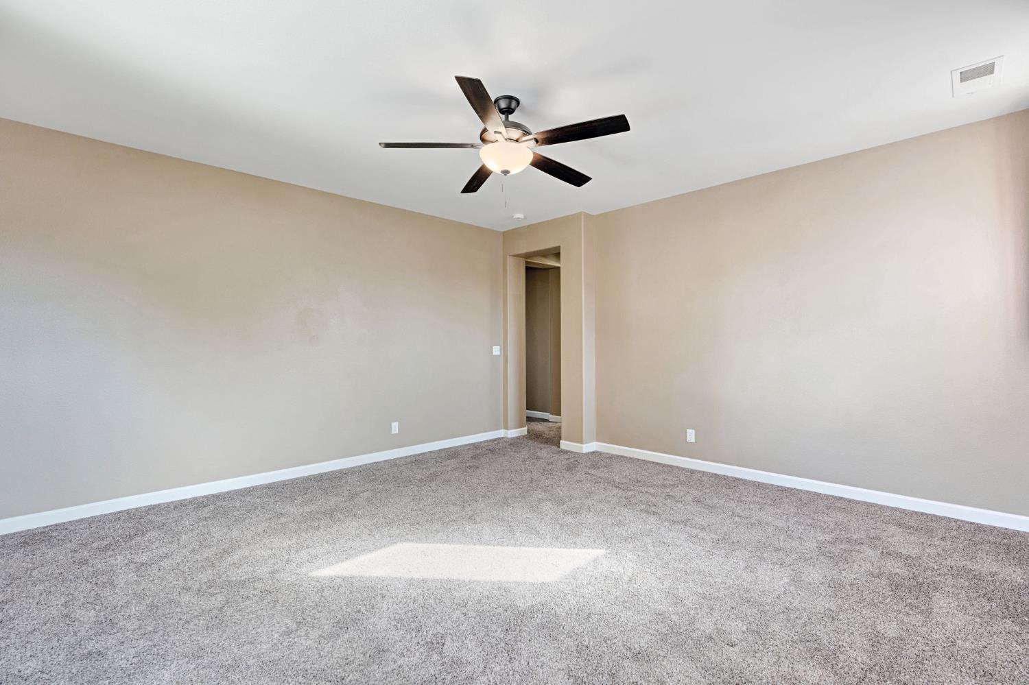 3154 Mitchell Ave, Clovis, CA 93619