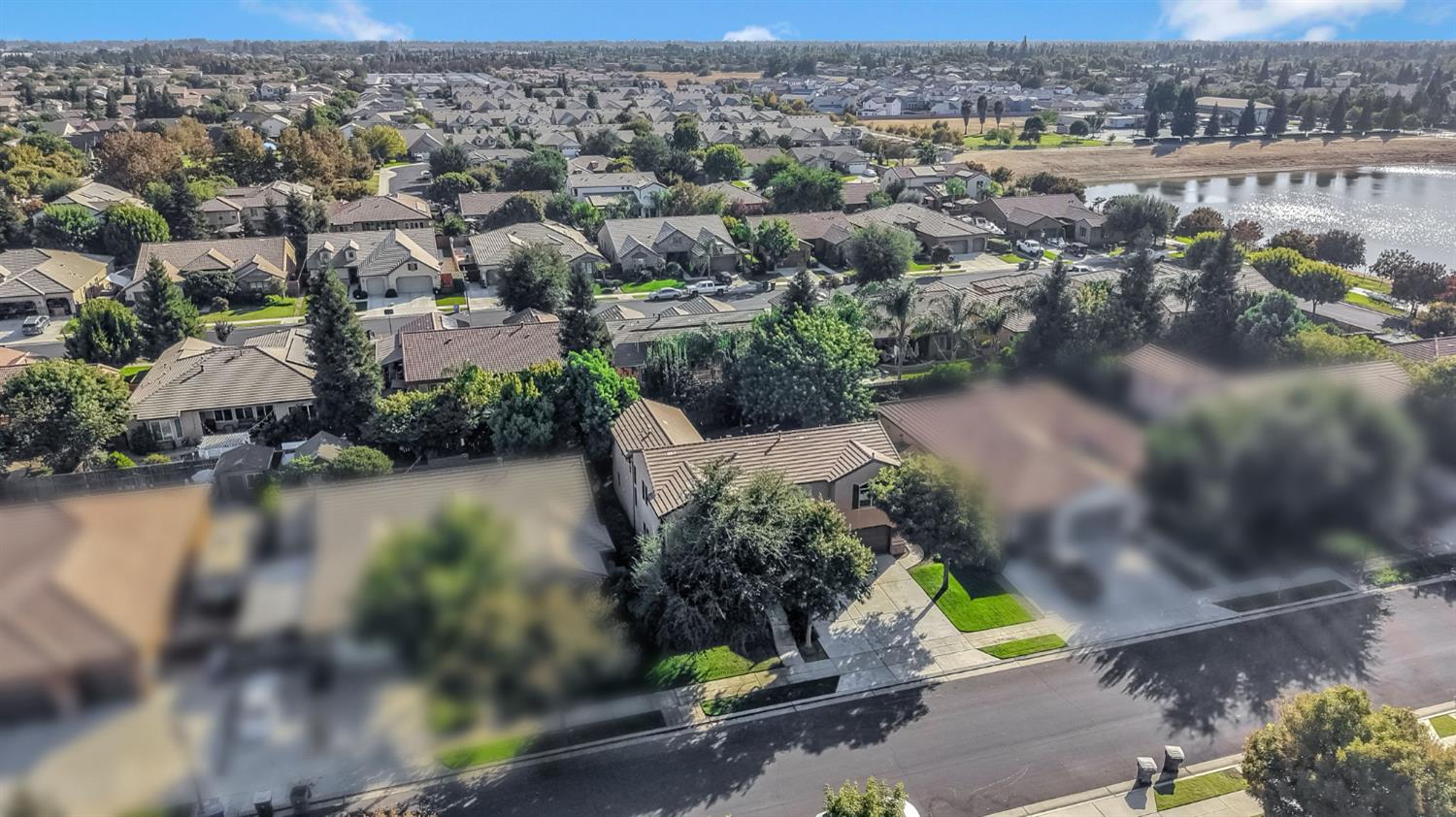 3154 Mitchell Ave, Clovis, CA 93619