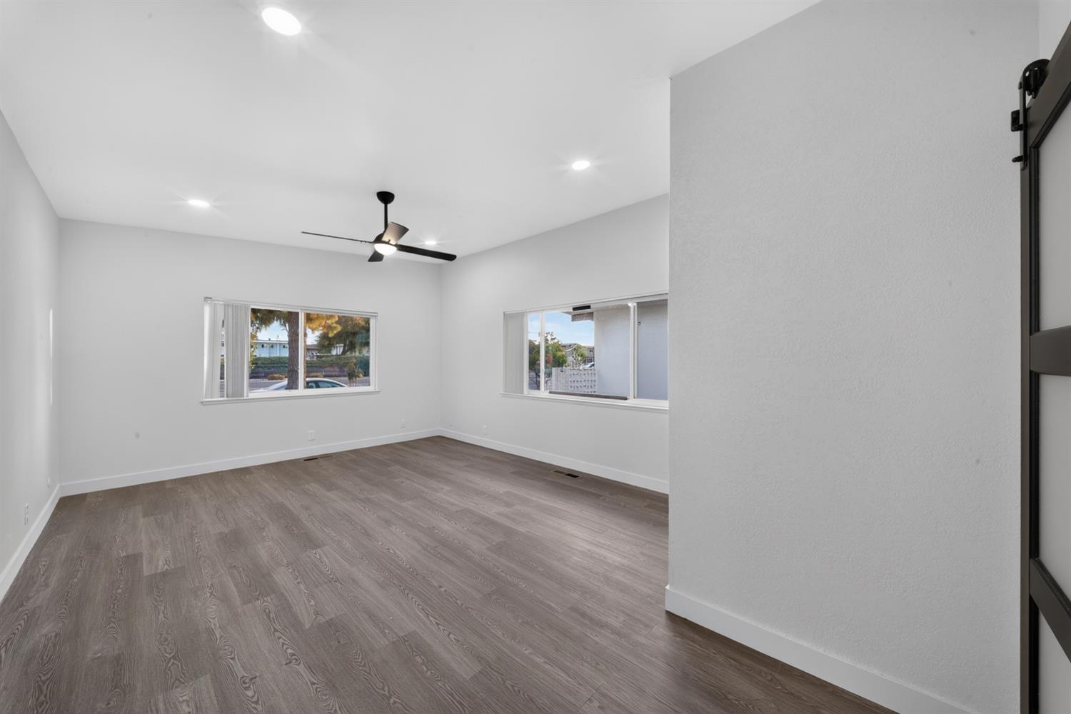 1472 E Barstow Ave, Fresno, CA 93710