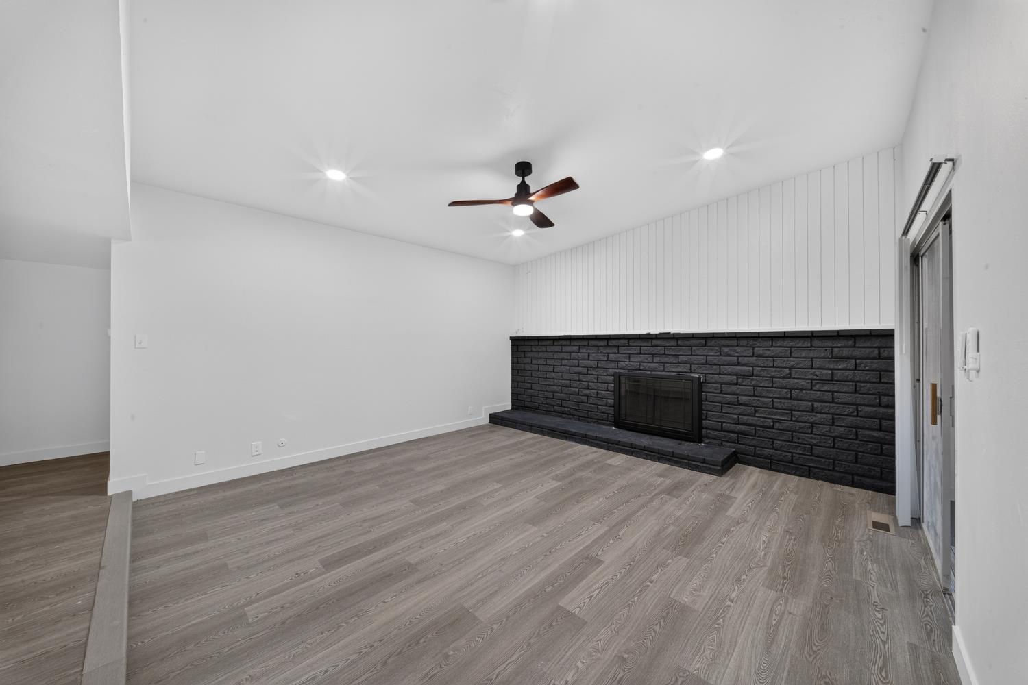 1472 E Barstow Ave, Fresno, CA 93710