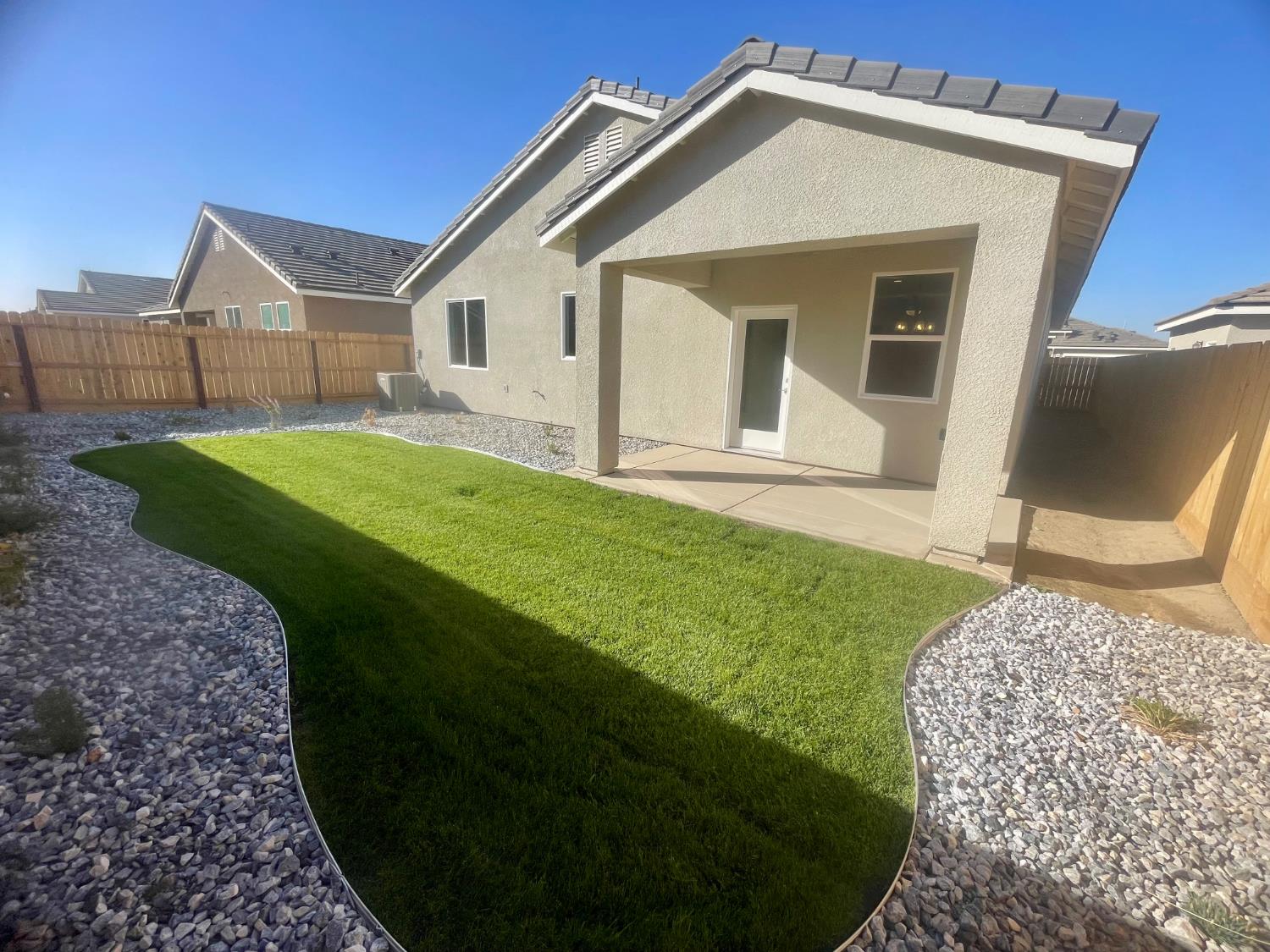 16251 W Sunset Ave, Kerman, CA 93630