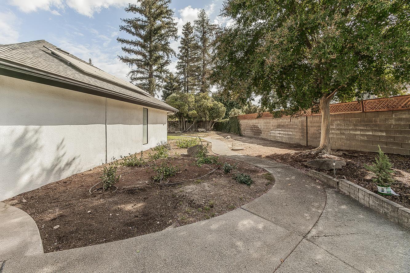 3729 W Fir Ave, Fresno, CA 93711