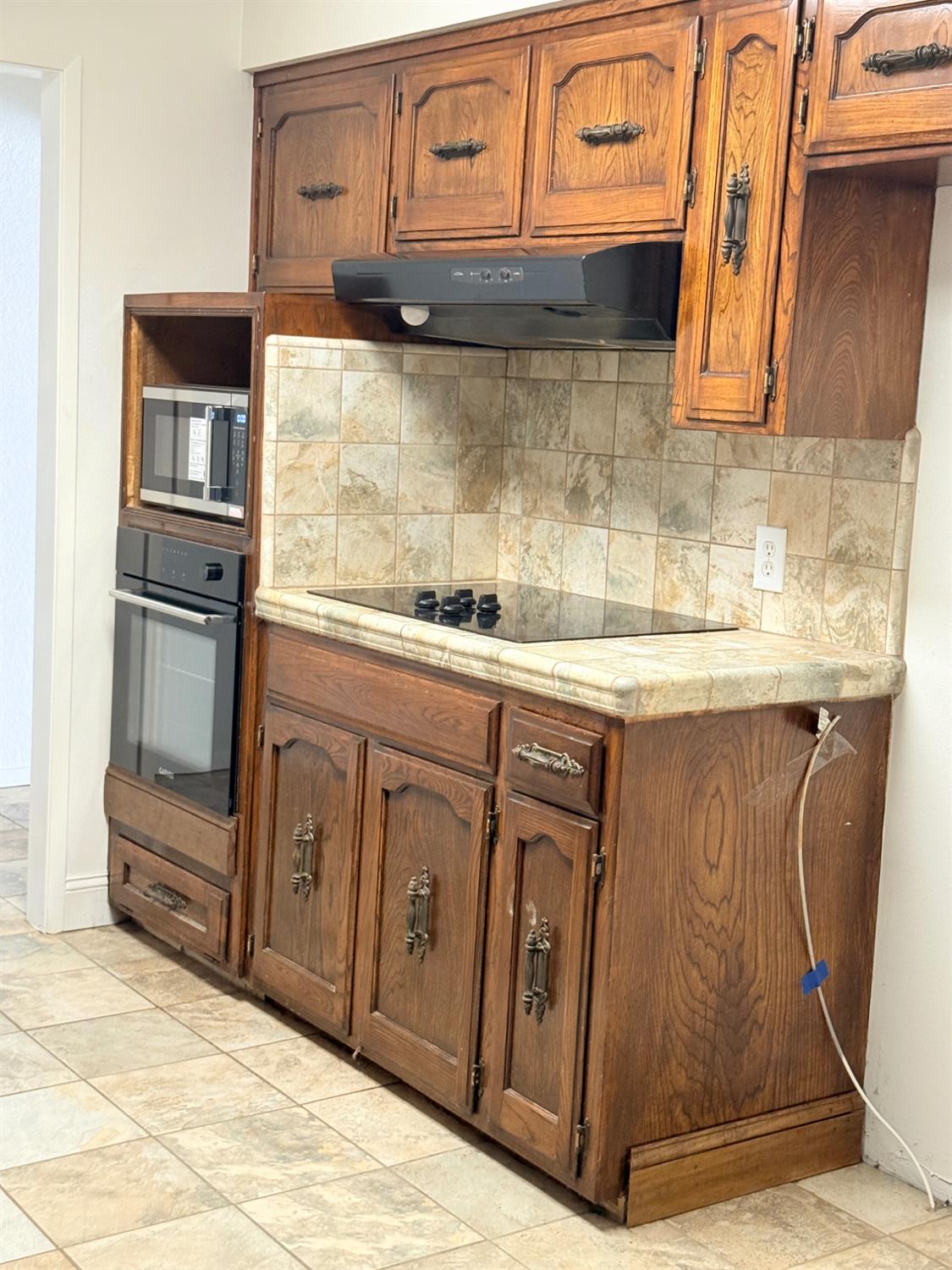 1621 W Holland W, Fresno, CA 93705