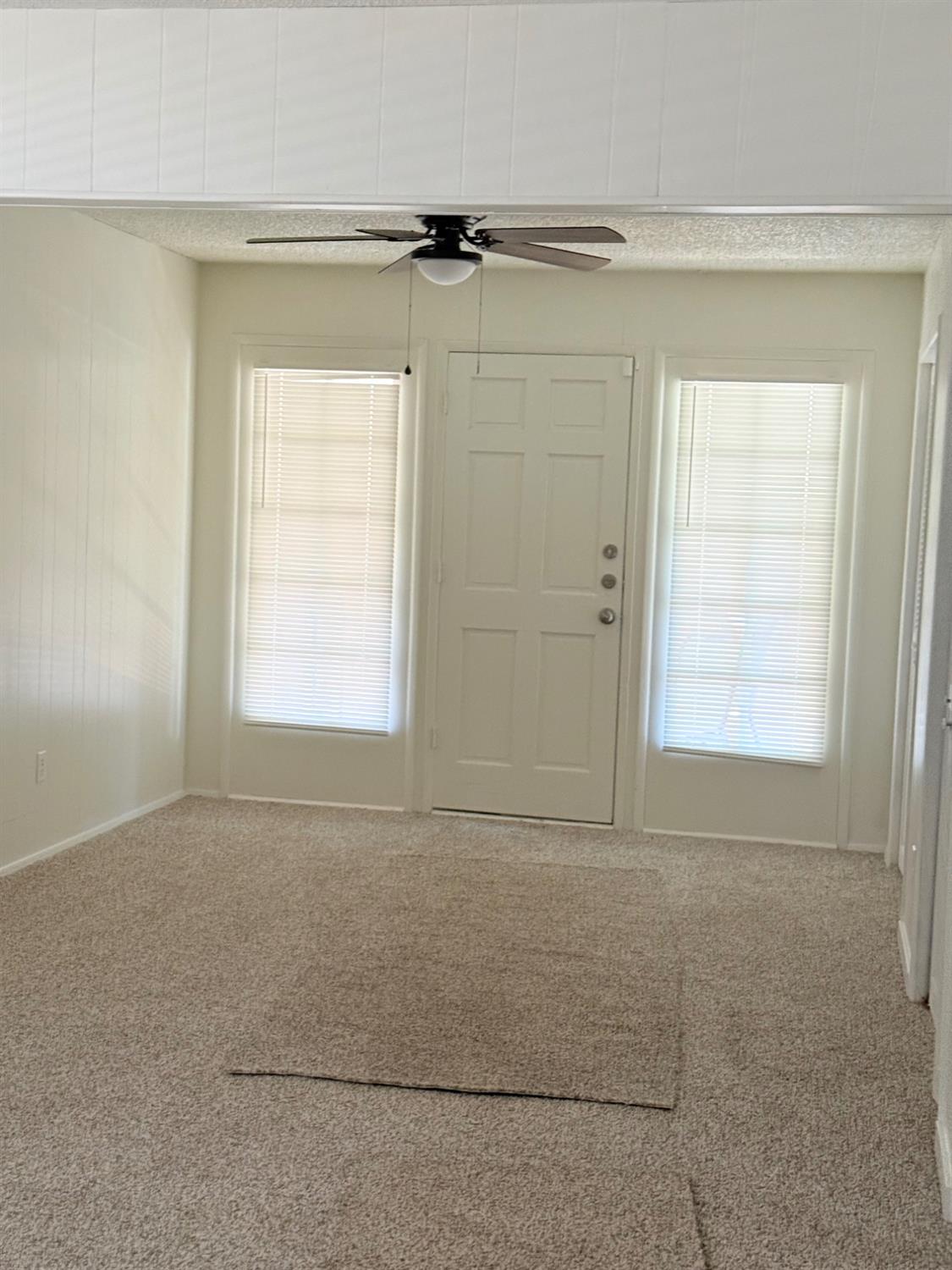 1621 W Holland W, Fresno, CA 93705
