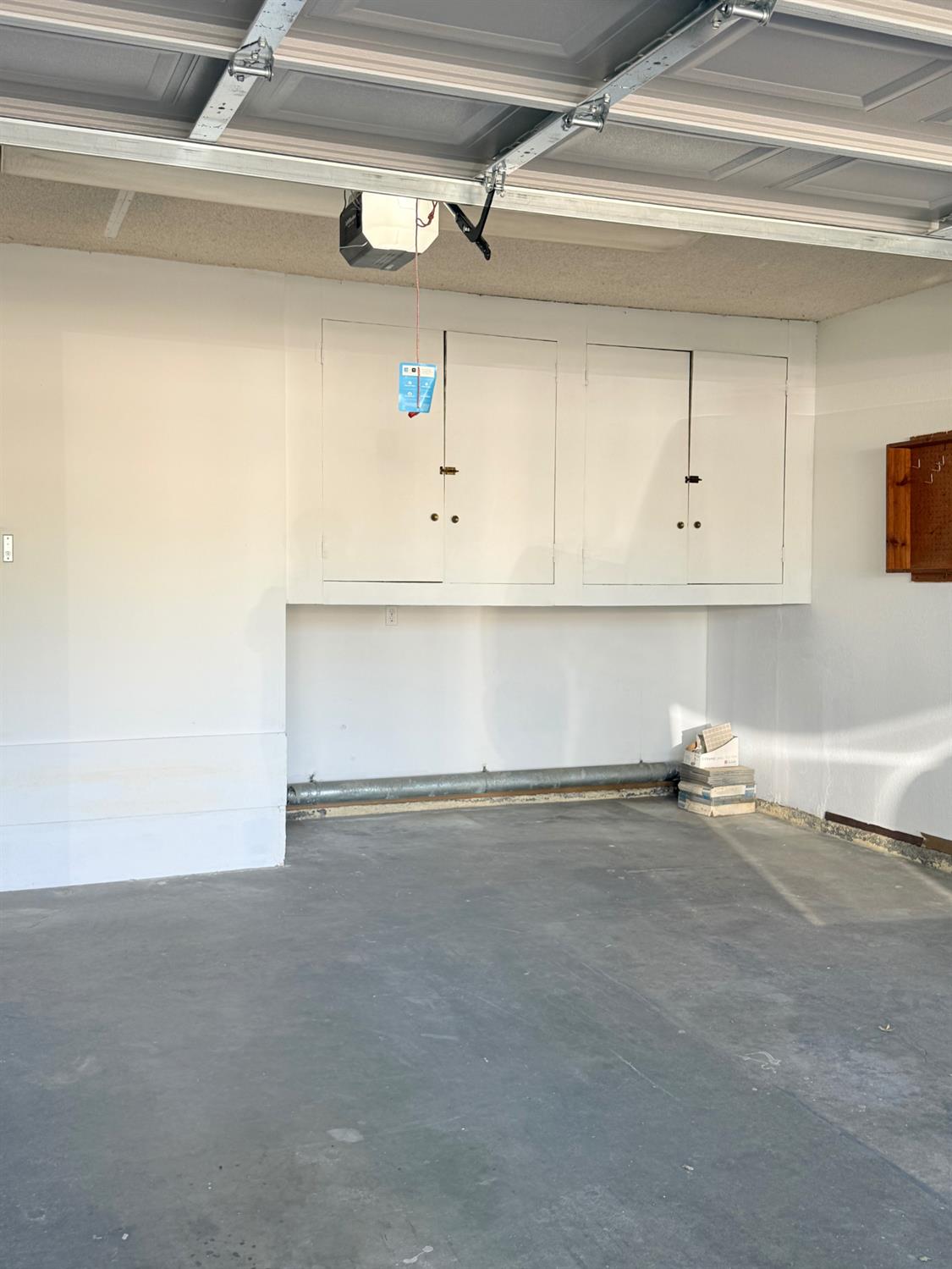 1621 W Holland W, Fresno, CA 93705