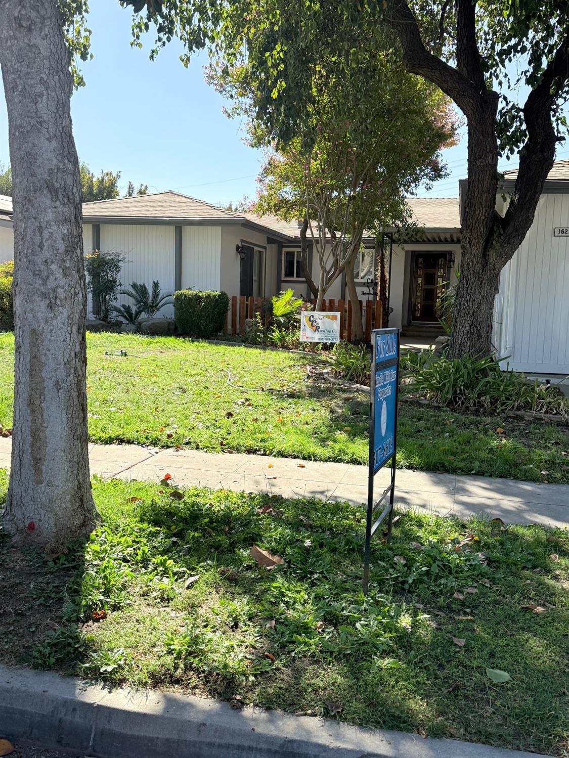 1621 W Holland W, Fresno, CA 93705