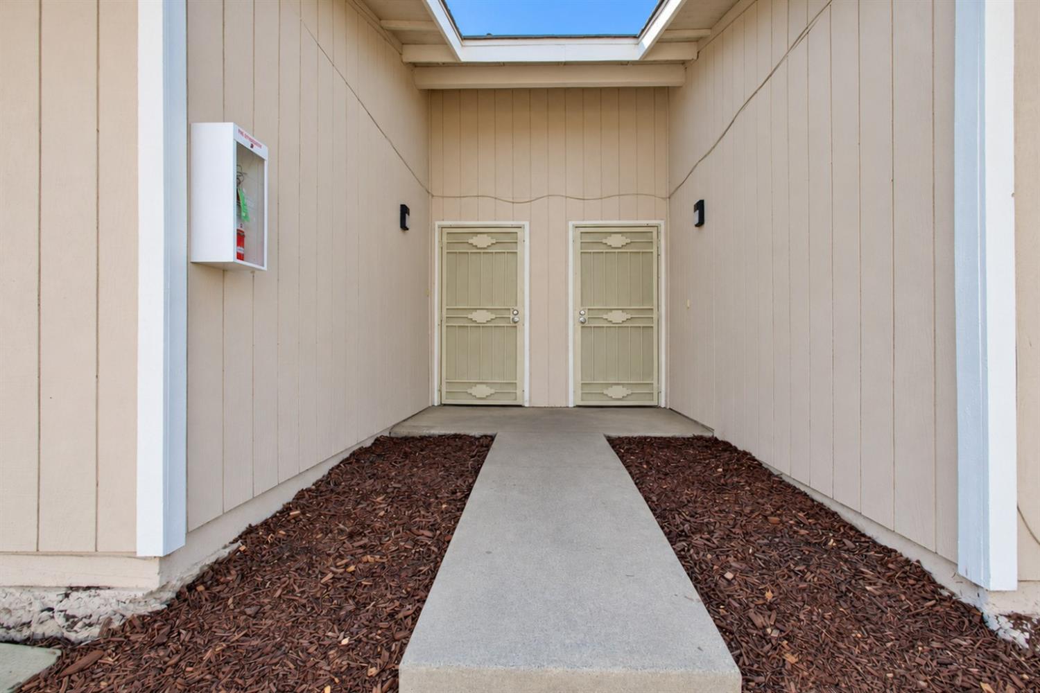 1342 Frankfort Ct, Merced, CA 95348